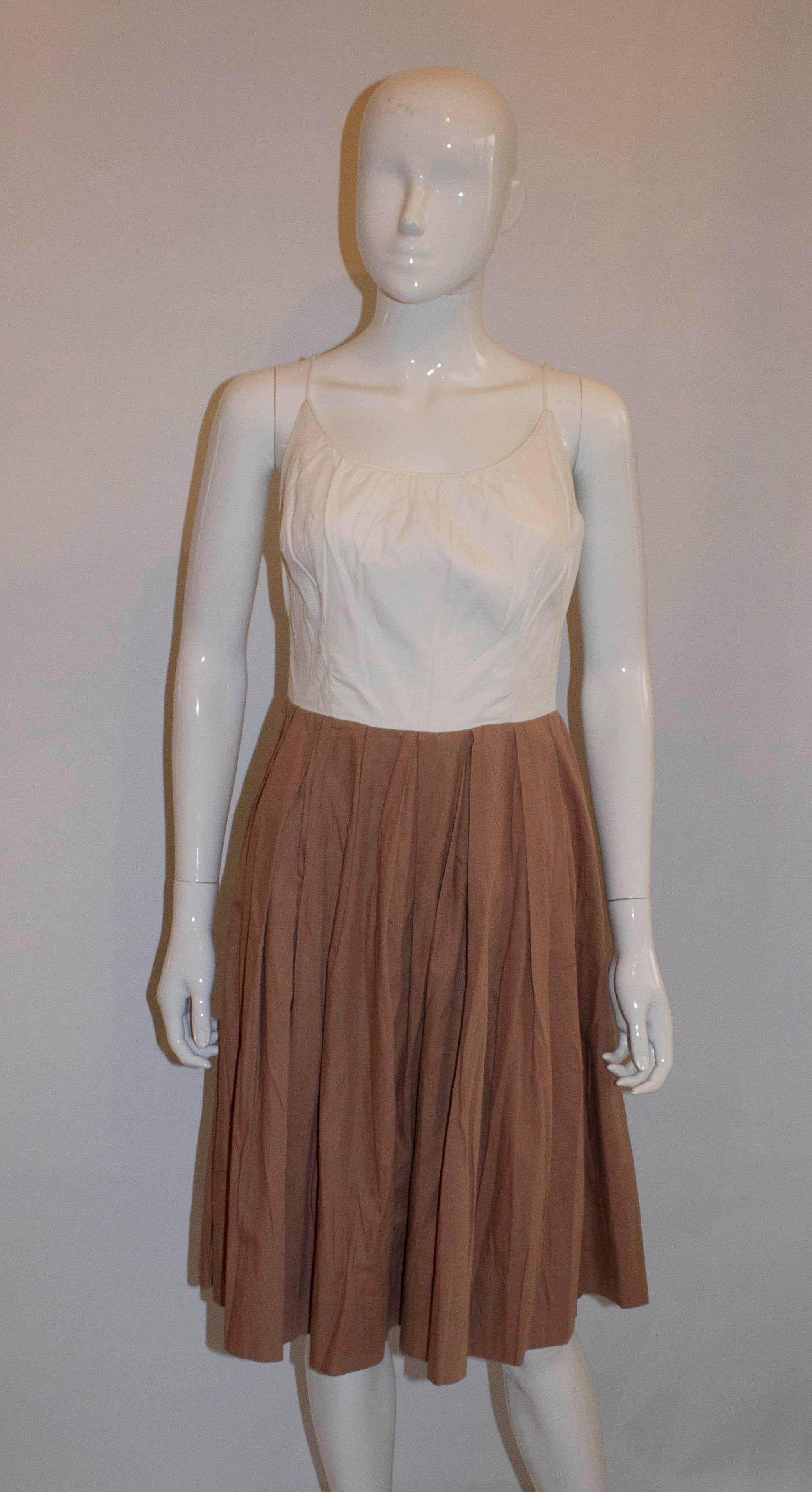 Vintage Brown and White Summer Cotton Dress For Sale 2