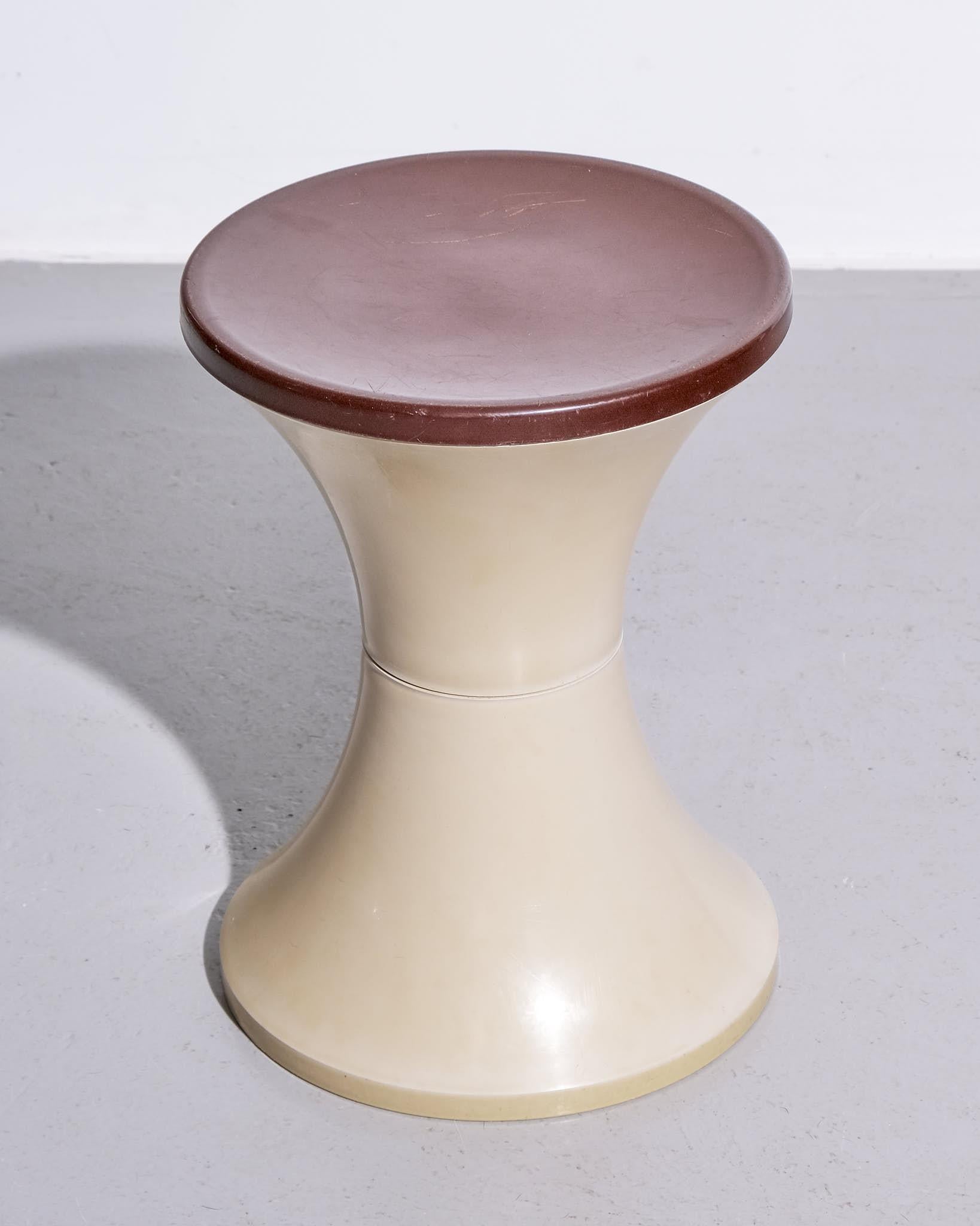 Mid-Century Modern Tabouret/table d'appoint A.I C C Brown et blanc c.1960s en vente