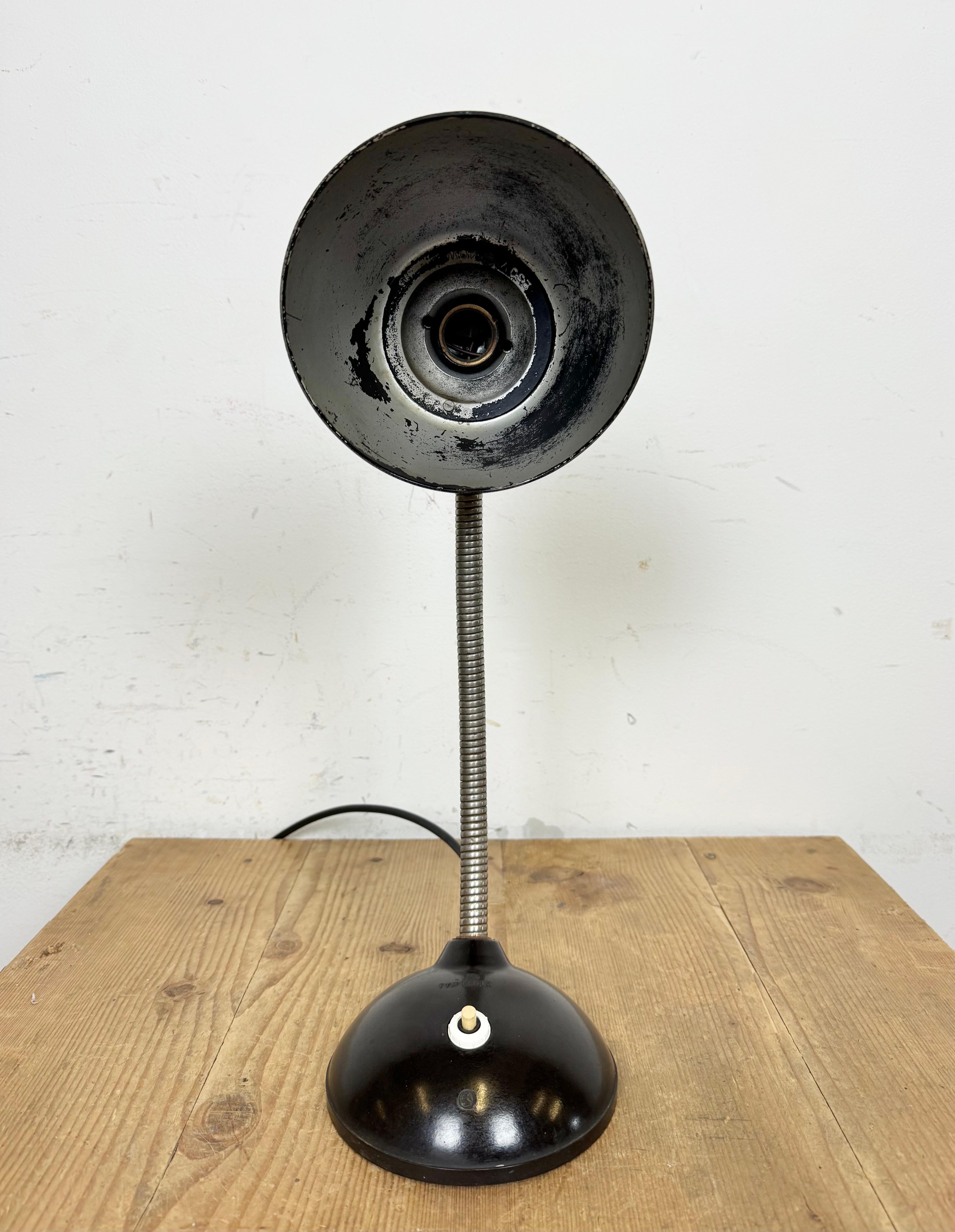 Vintage Brown Bakelit Schwanenhals Tischlampe, 1960er Jahre im Angebot 3