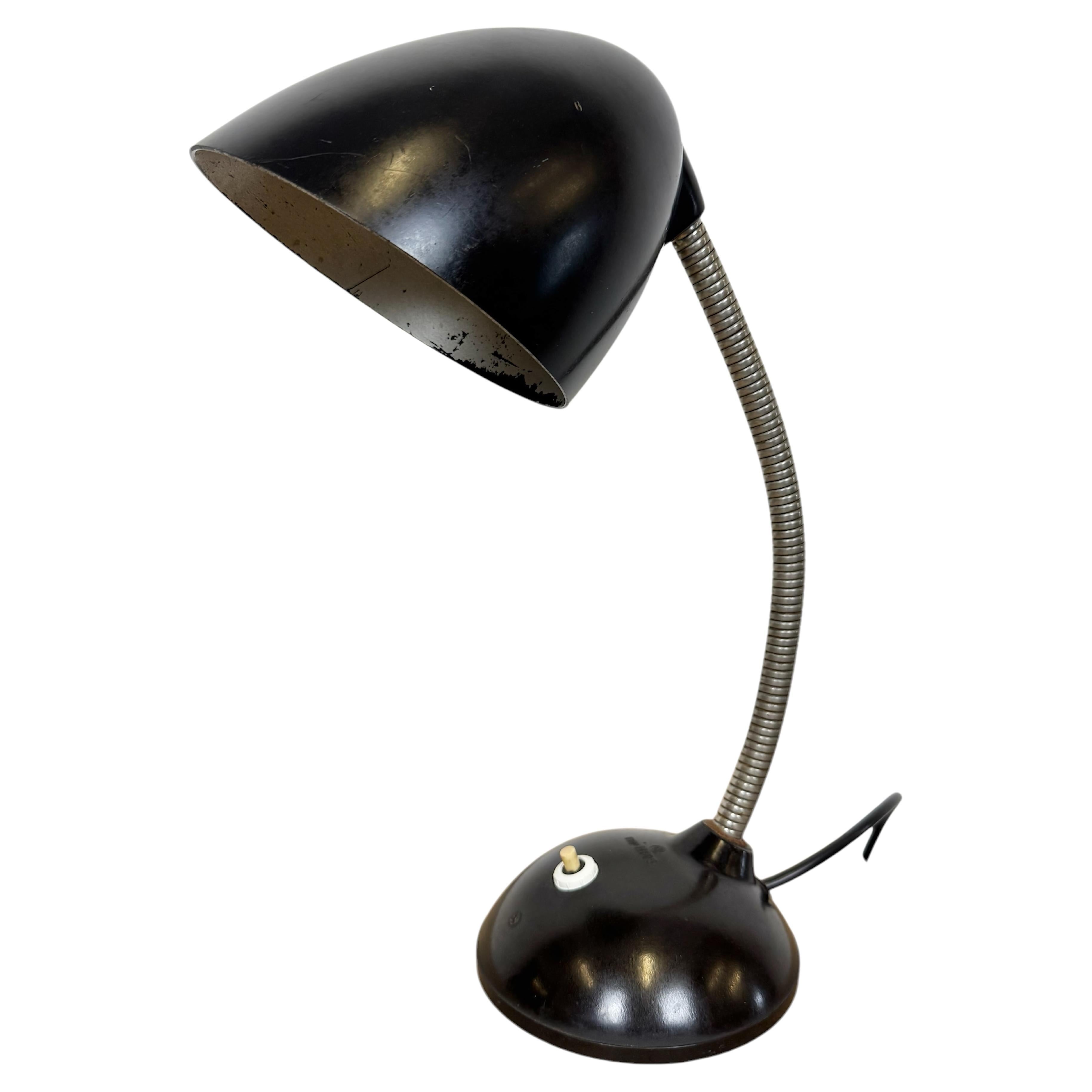 Vintage Brown Bakelit Schwanenhals Tischlampe, 1960er Jahre im Angebot