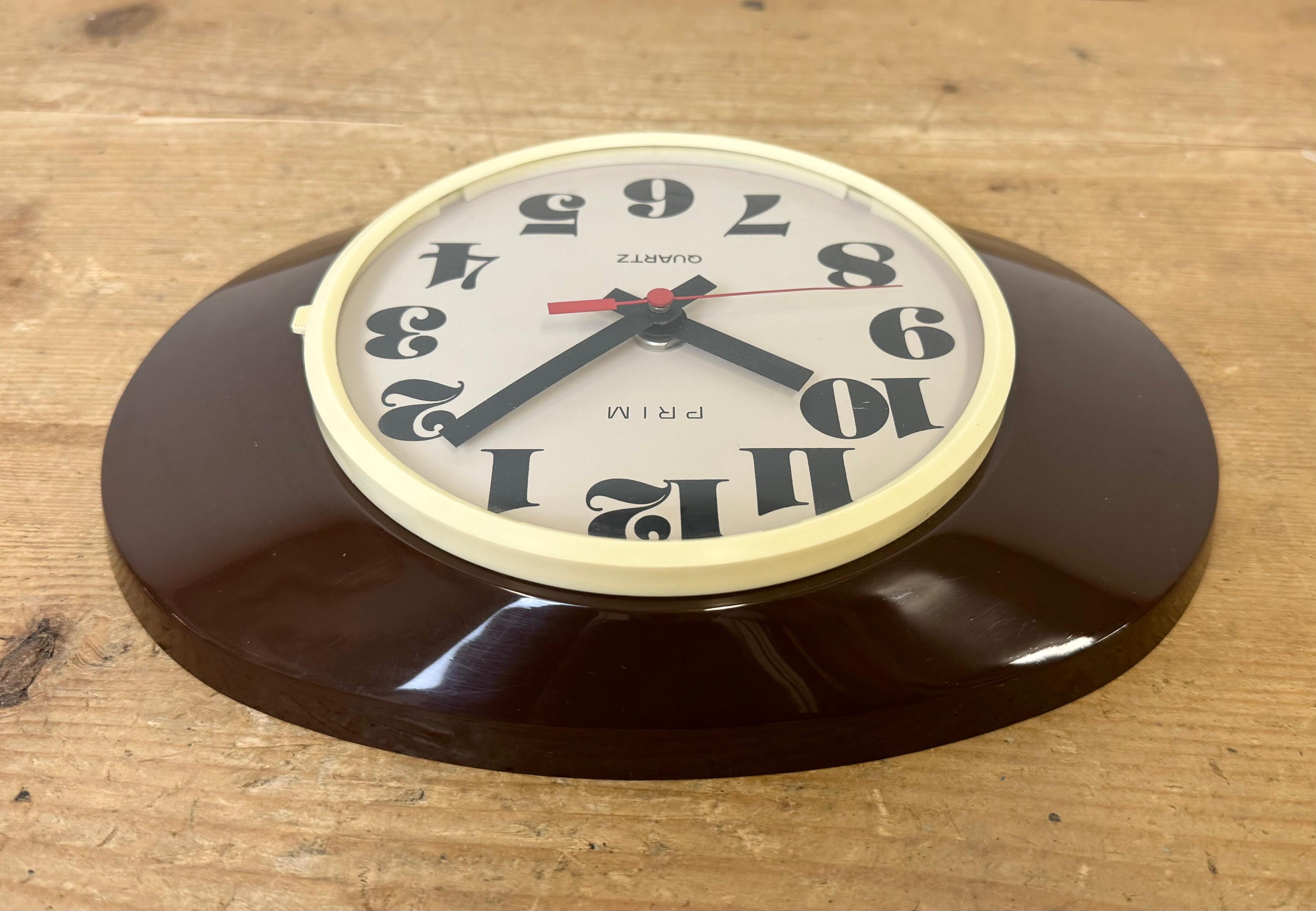 Vintage Brown Bakelite Wall Clock from Prim, 1970s For Sale 4