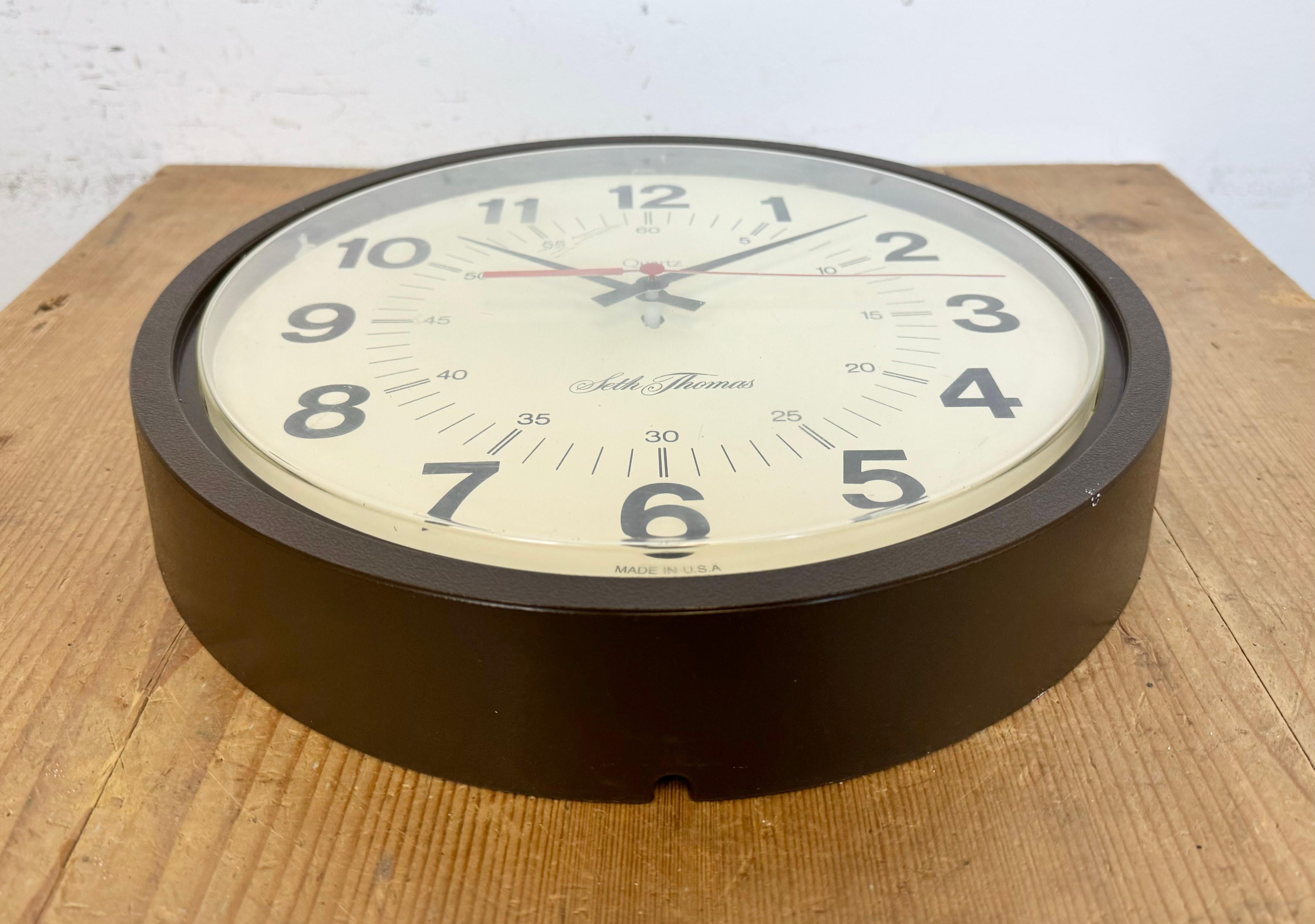 Plastic Vintage Brown Bakelite Wall Clock from Seth Thomas, 1980s For Sale