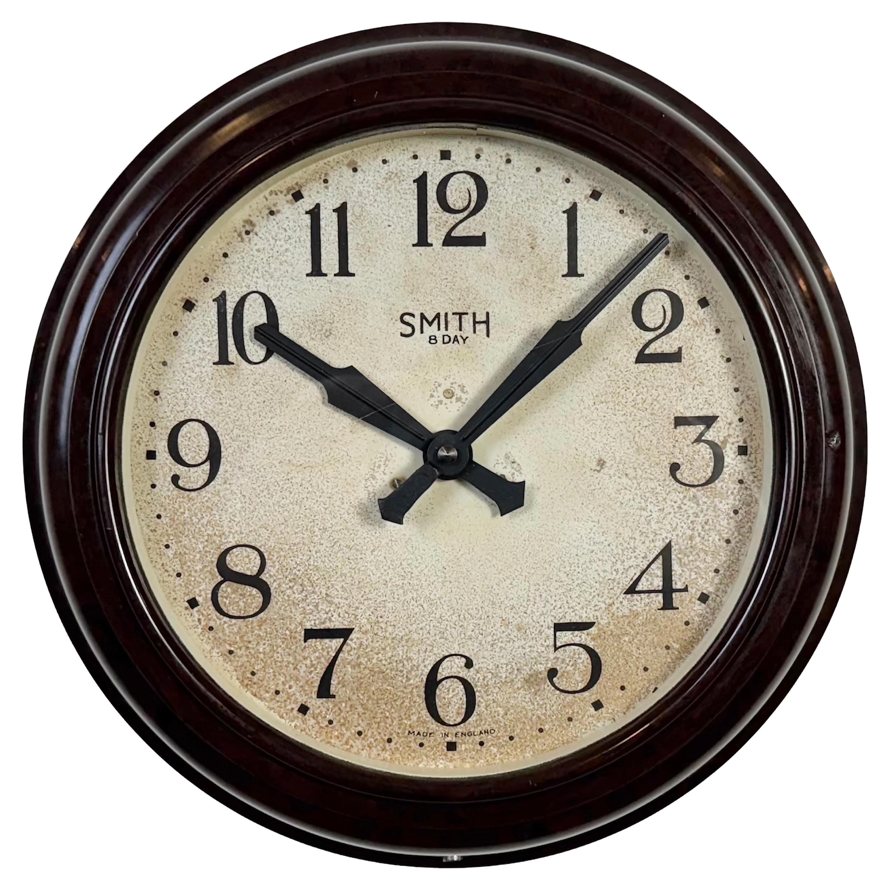 Horloge murale vintage en bakélite Brown de Smith, années 1950