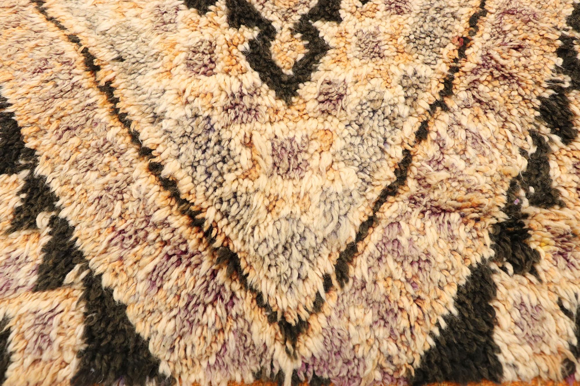 Vintage Brown Beni MGuild Moroccan Rug, Earthy Boho Chic Meets Midcentury In Good Condition For Sale In Dallas, TX