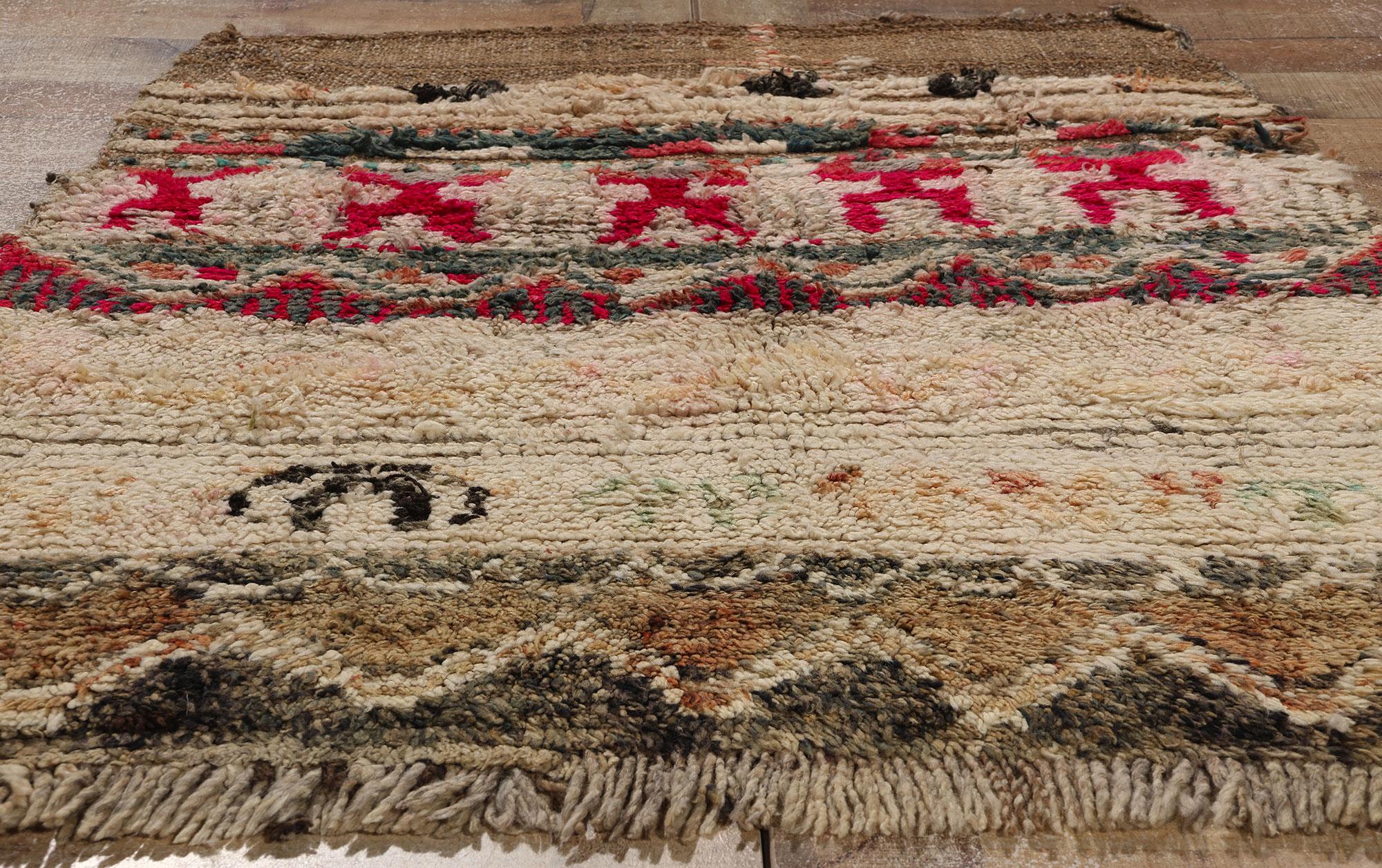 Brauner marokkanischer Boujad-Teppich im Vintage-Stil, rustikaler Boho-Chic trifft auf nomadischen Charme (Wolle) im Angebot