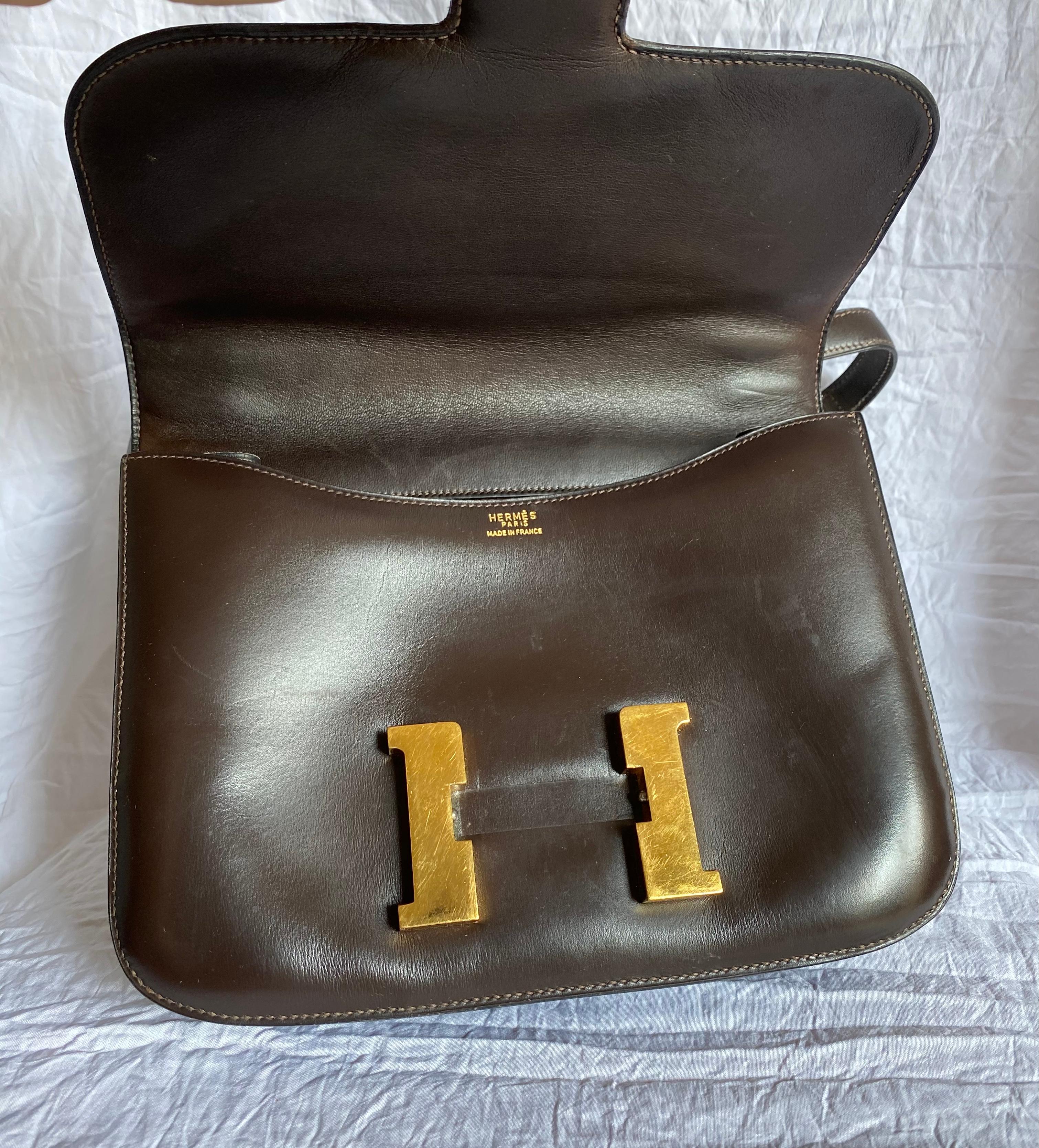 Vintage Brown Box Calf Leather Hermès Constance 23cm For Sale 4