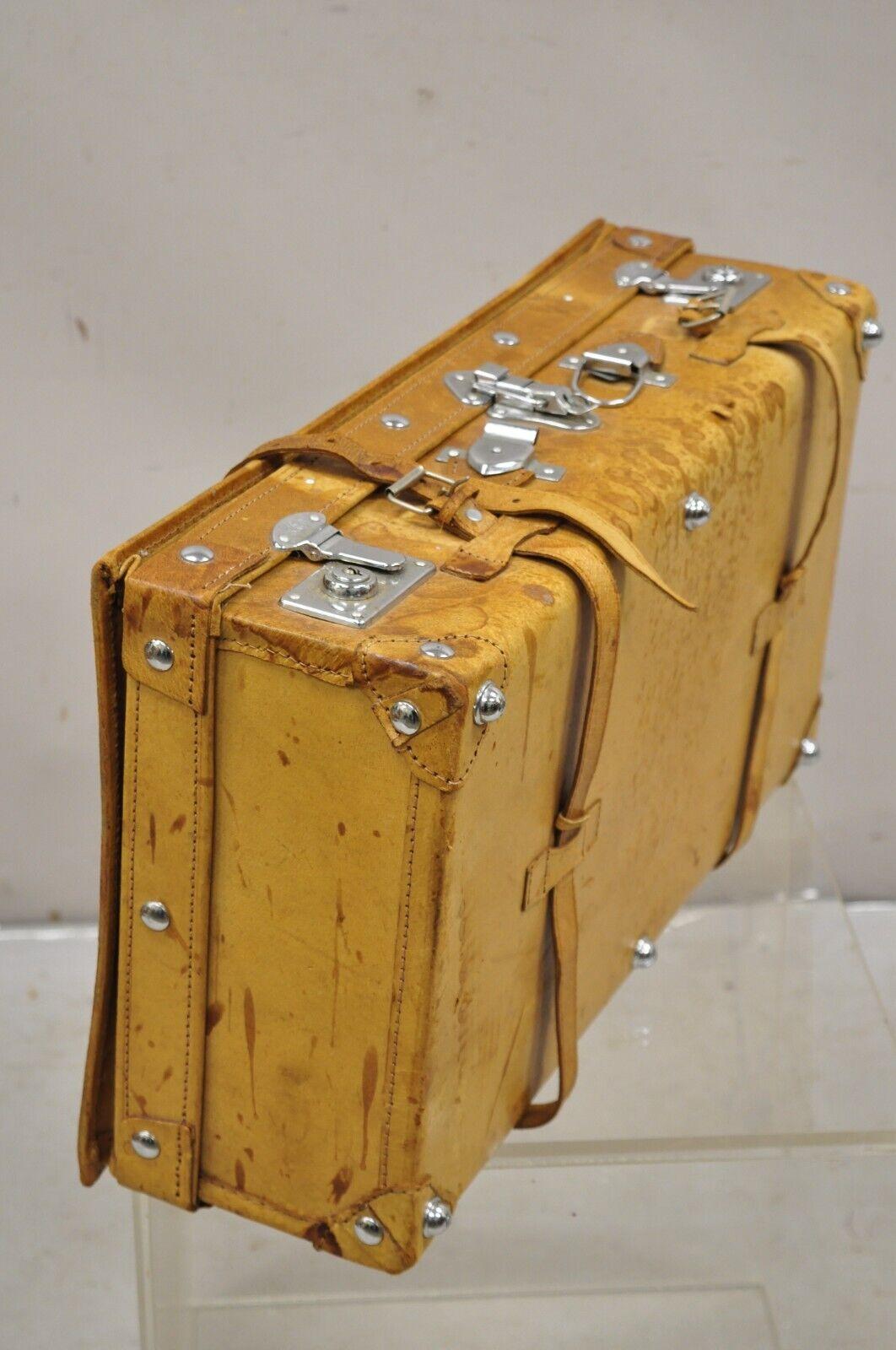 Vintage Brown Caramel Tan Leather Suitcase Luggage with Chrome Hardware For Sale 7