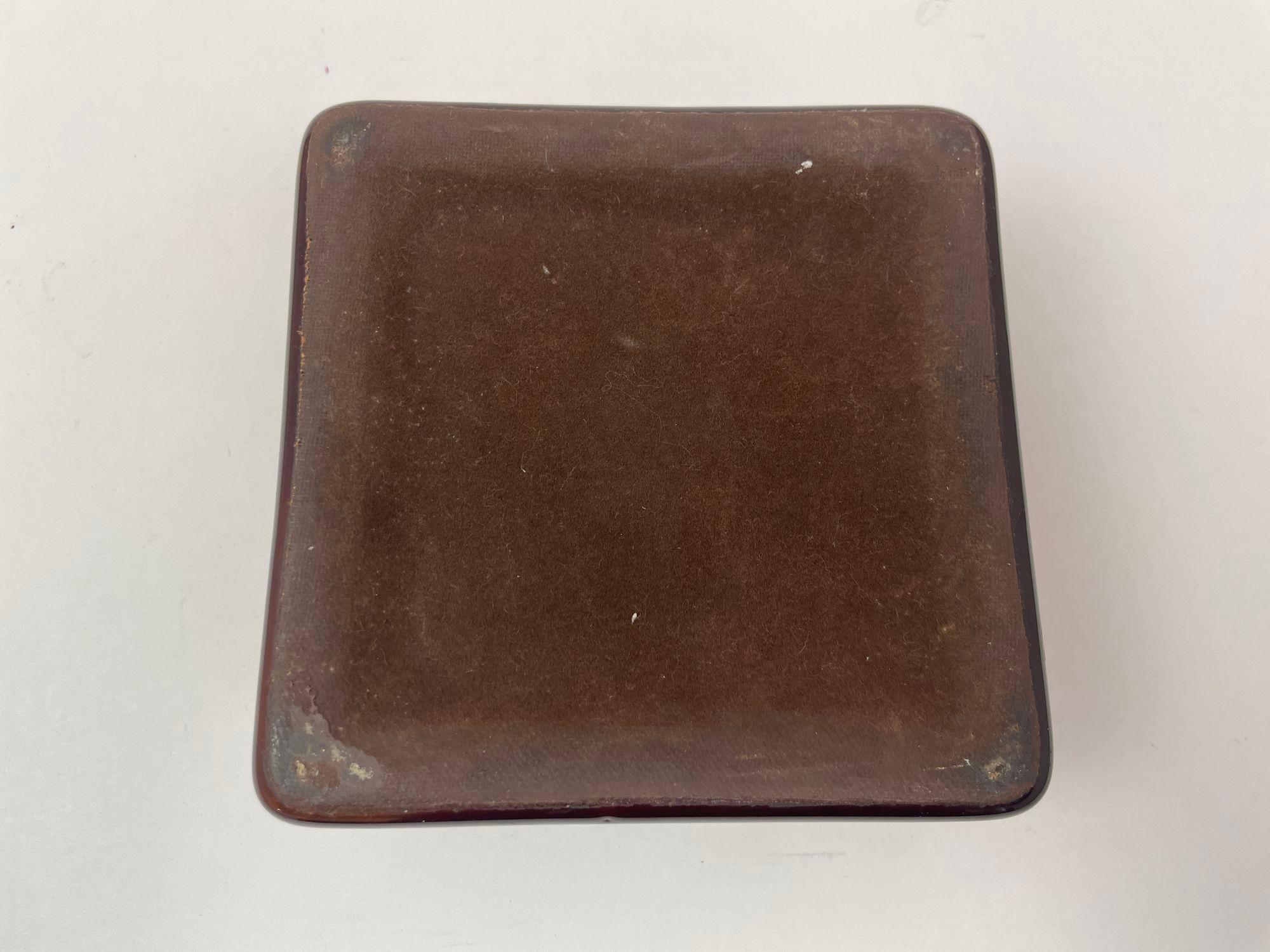 Vintage Brown Ceramic Ashtray Wrapped in Saddle Leather For Sale 5