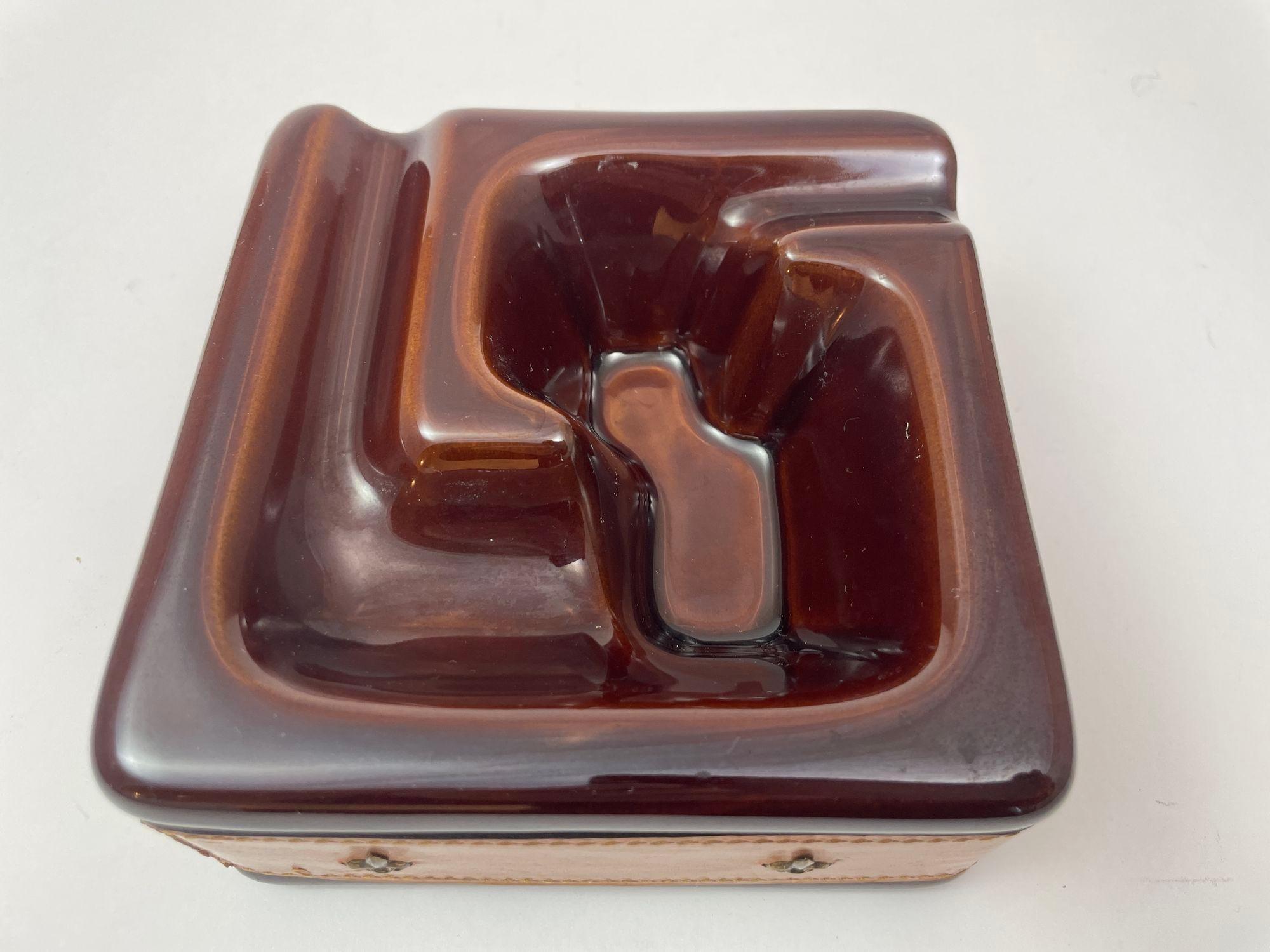 Vintage Brown Ceramic Ashtray Wrapped in Saddle Leather For Sale 6