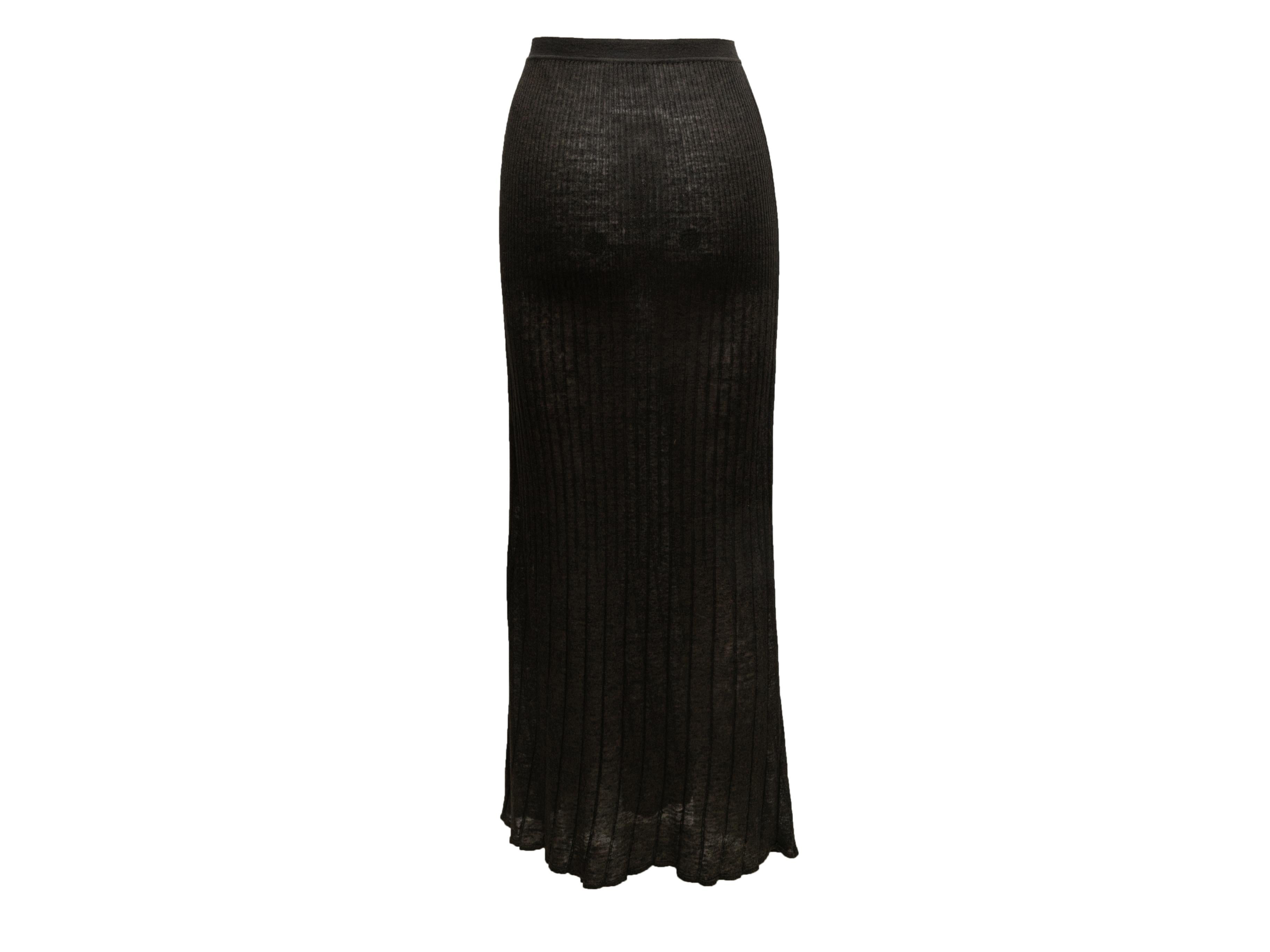 Vintage Brown Chanel Spring/Summer 1999 Knit Maxi Skirt Size FR 38 In Good Condition For Sale In New York, NY