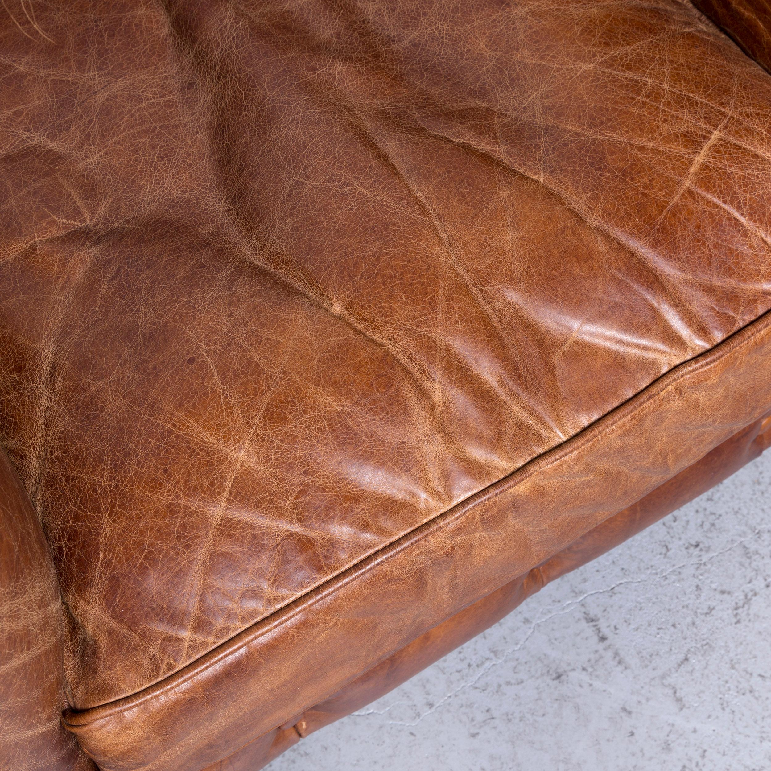 Vintage Brown Chesterfield Leather Armchair Buttoned Club Chair in Brown In Good Condition In Cologne, DE