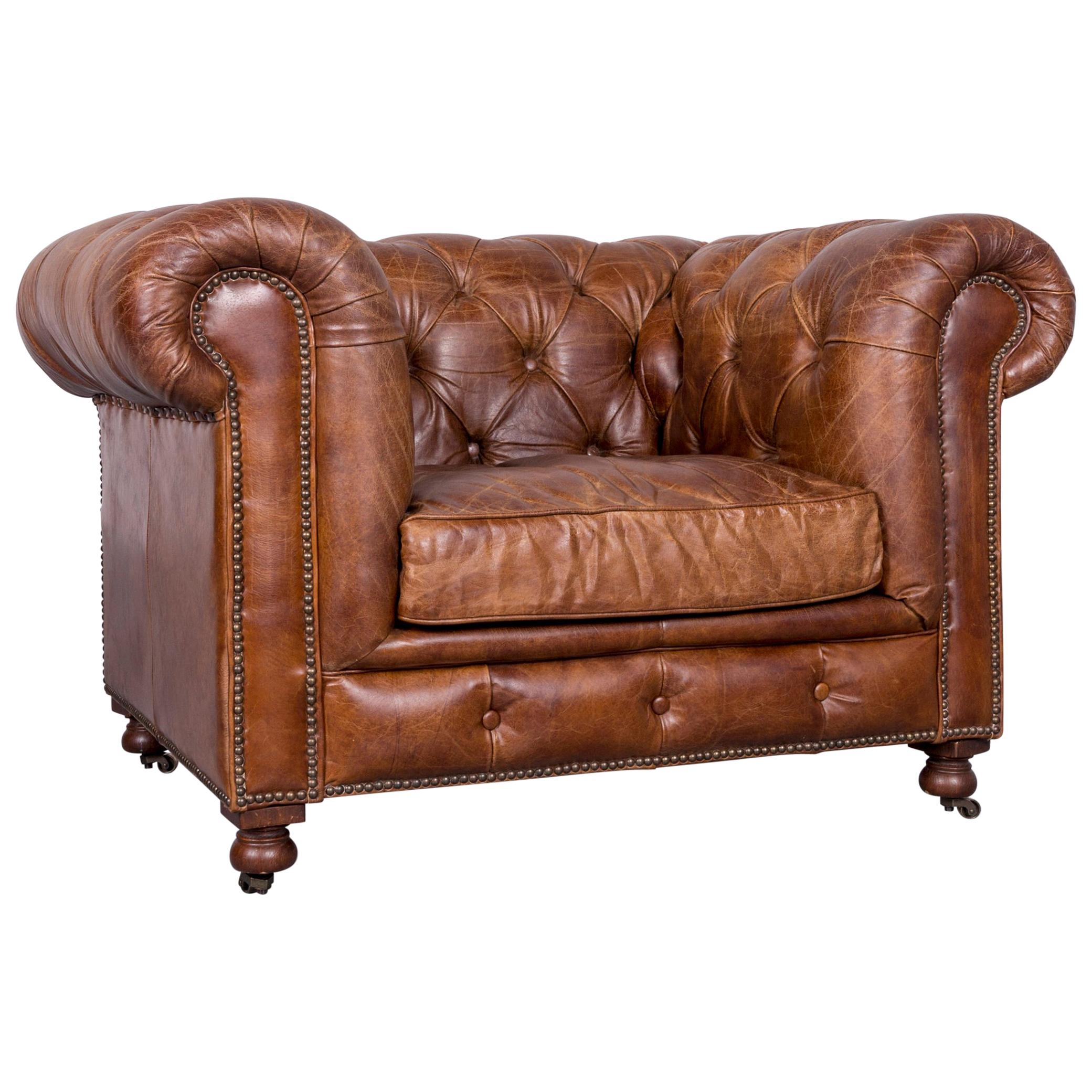 Vintage Brown Chesterfield Leather Armchair Buttoned Clubchair in Brown