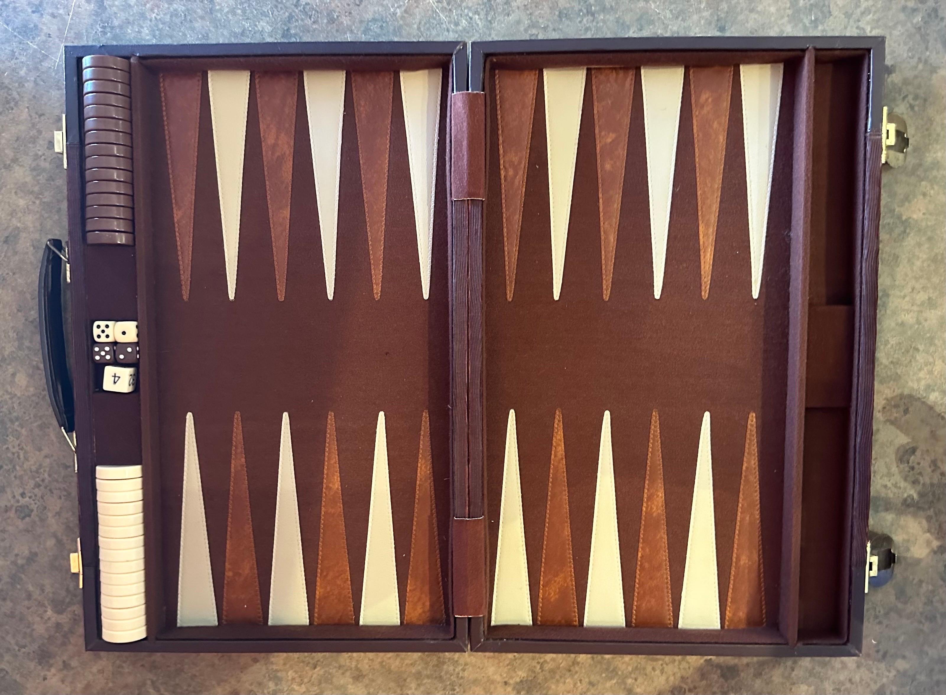 Vintage Brown Corduroy & Bakelite Backgammon Set 2