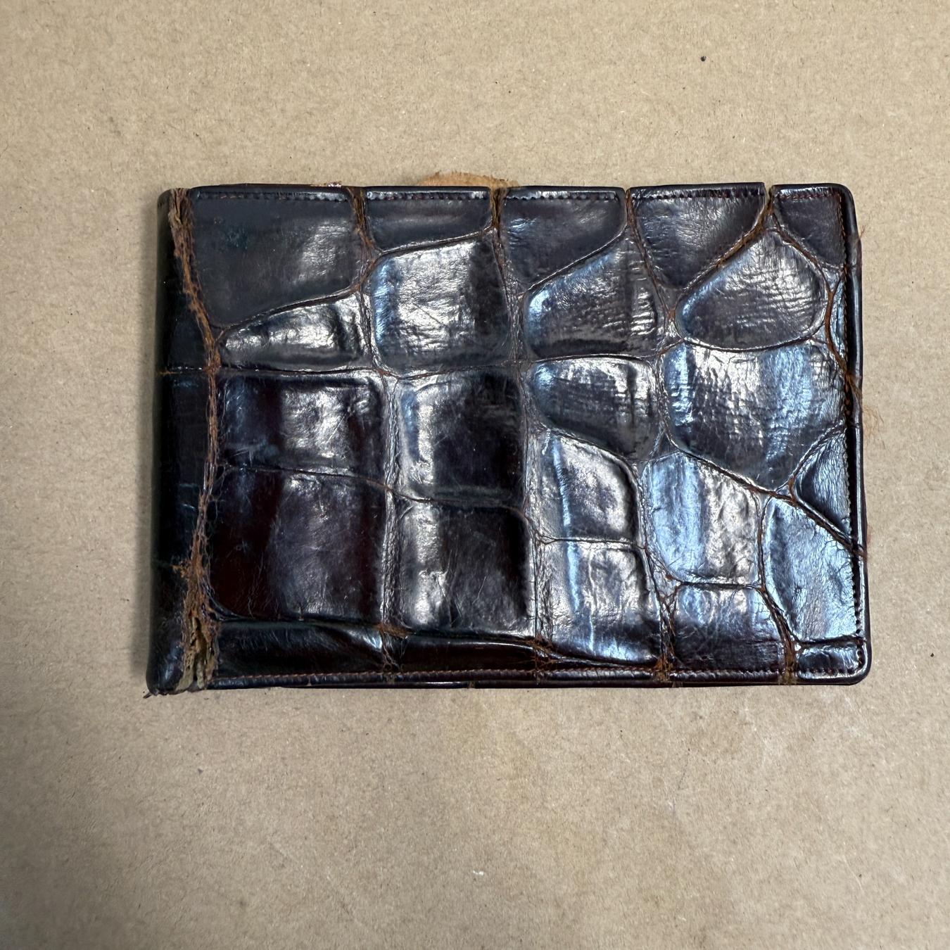 Distressed Brown Crocodile Wallet Italy For Sale 2