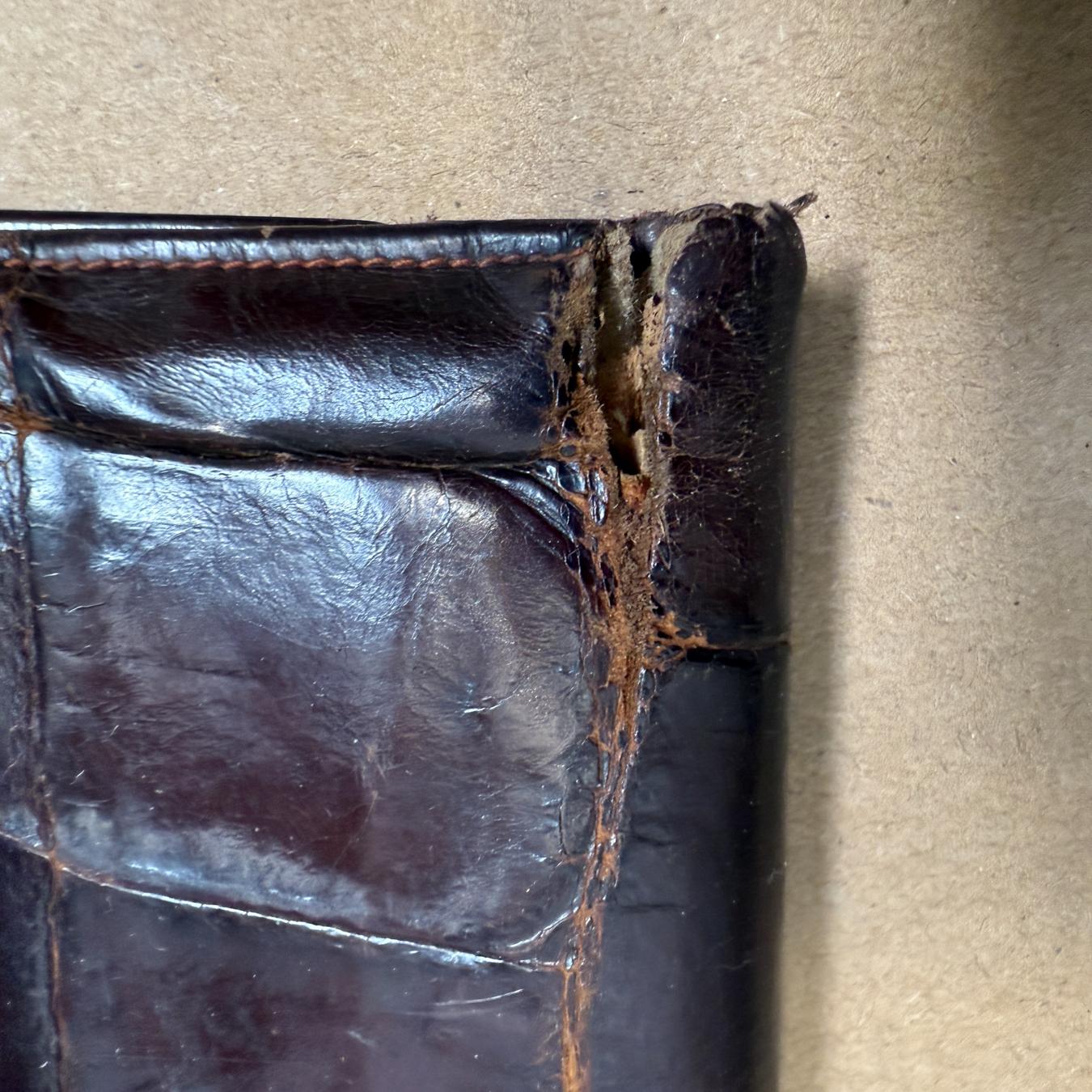 Distressed Brown Crocodile Wallet Italy For Sale 3