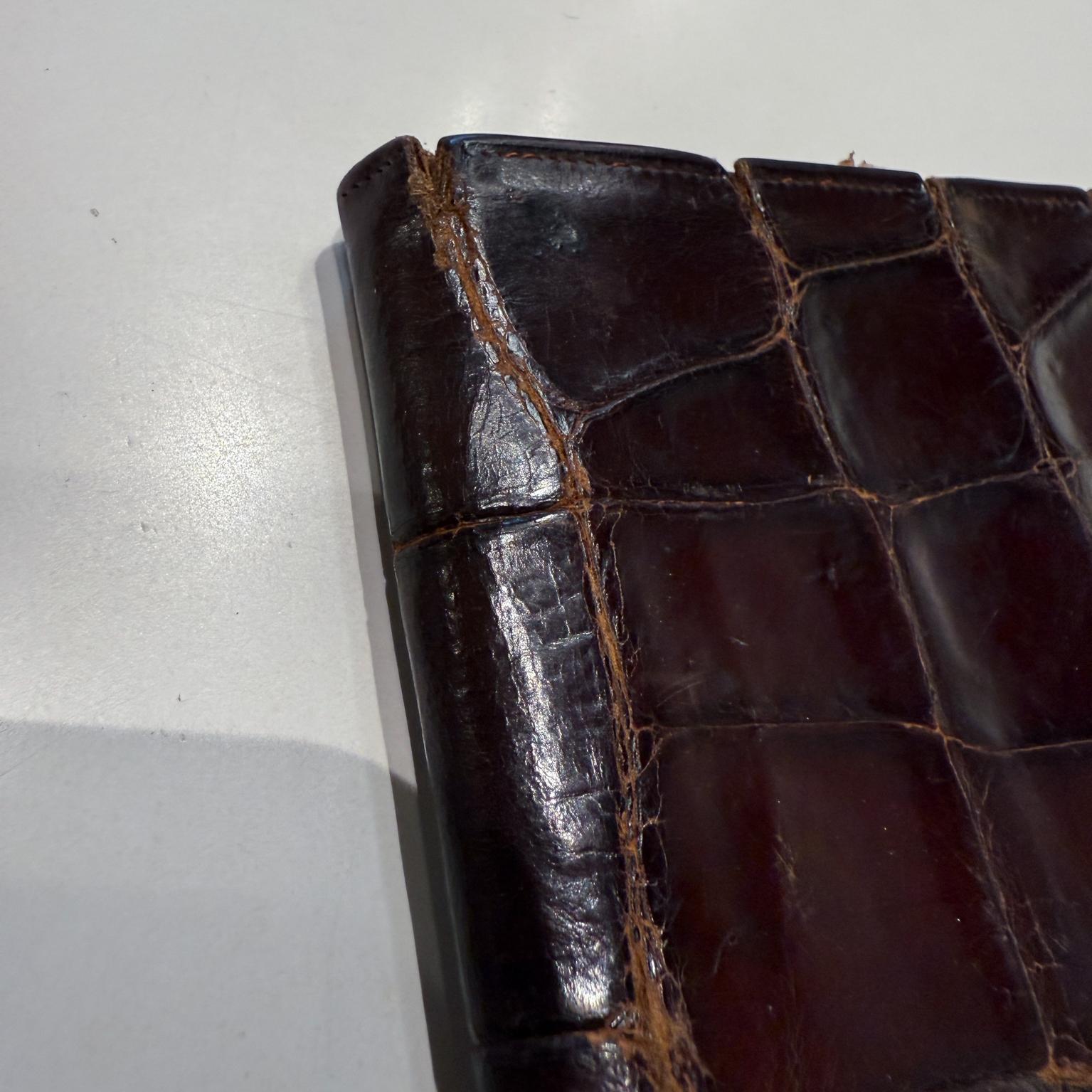 Italian Distressed Brown Crocodile Wallet Italy For Sale