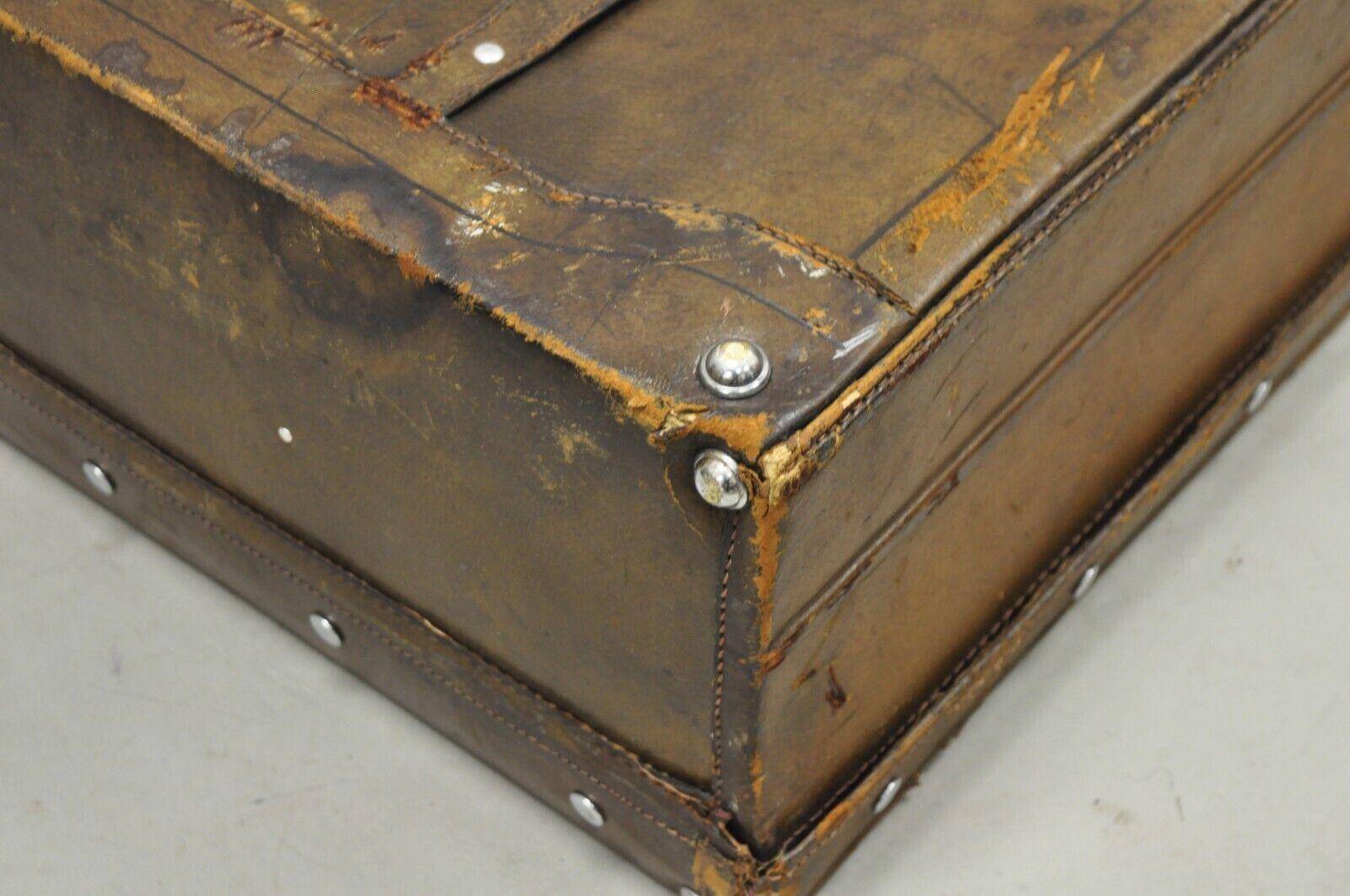 Vintage Brown Distressed Leather Luggage Suitcase by Golden Leaf For Sale 2