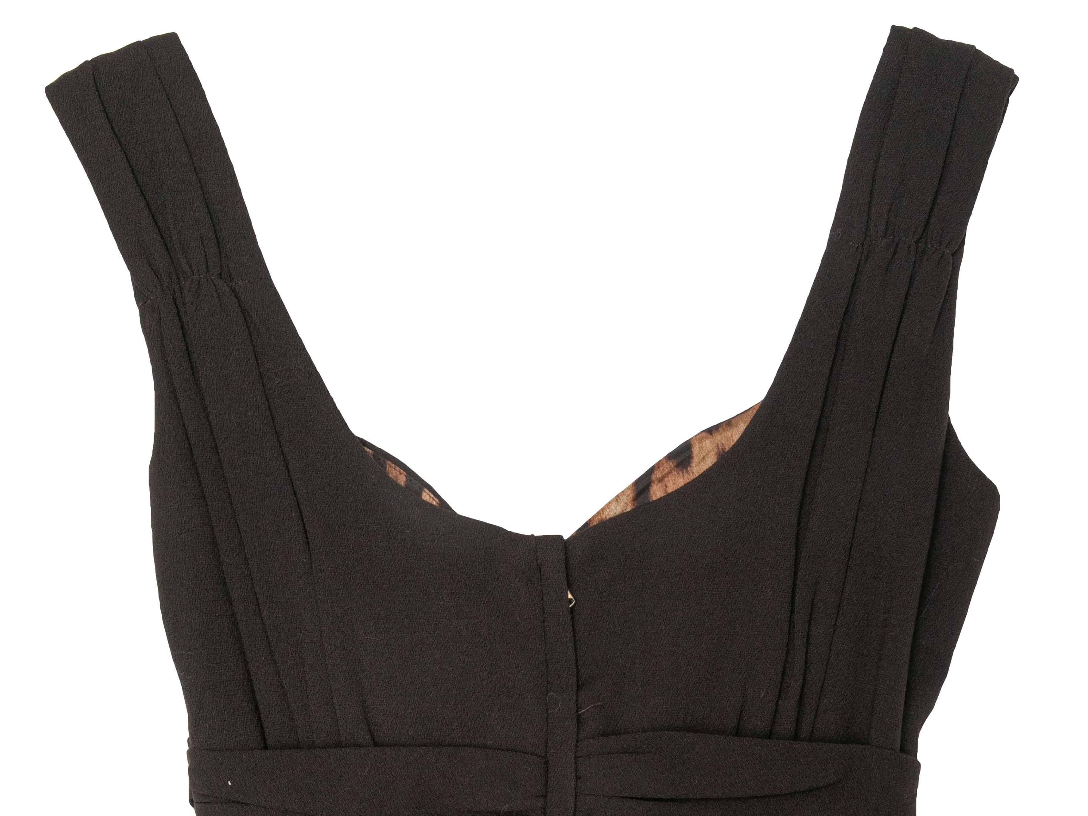 Vintage brown wool fitted dress by Dolce & Gabbana. Circa 2000s. Sweetheart neckline. Ruching at bodice. Zip closure at back. 26
