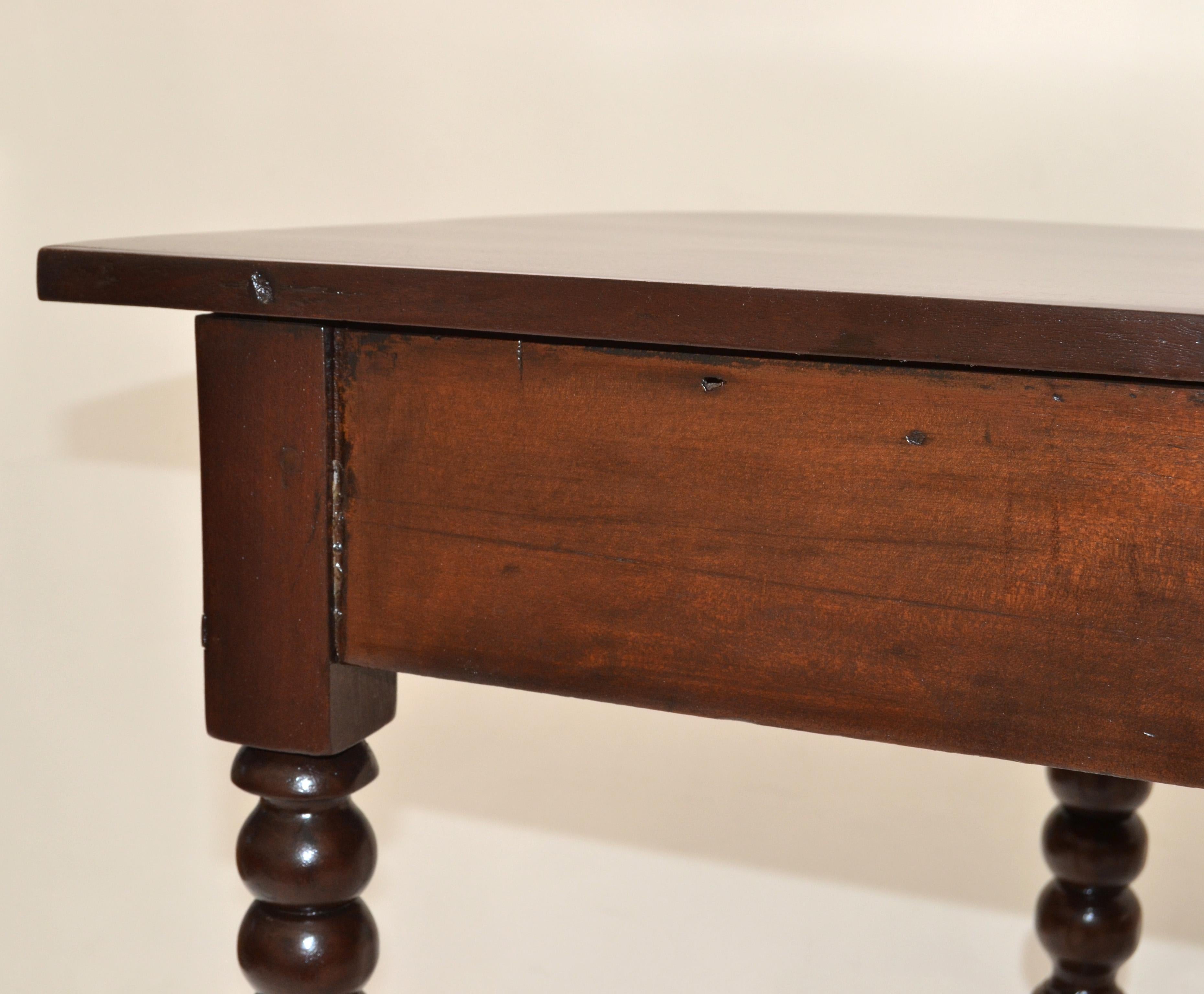 19th Century Brown Finish Console or Hallway Table Vanity Turned Tapered Legs For Sale 3