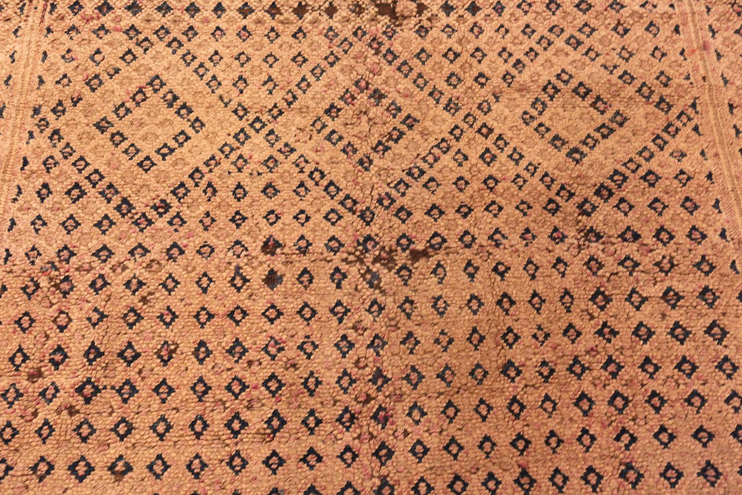 Tribal Vintage Brown Geometric Moroccan Rug. 5 ft 9 in x 10 ft For Sale