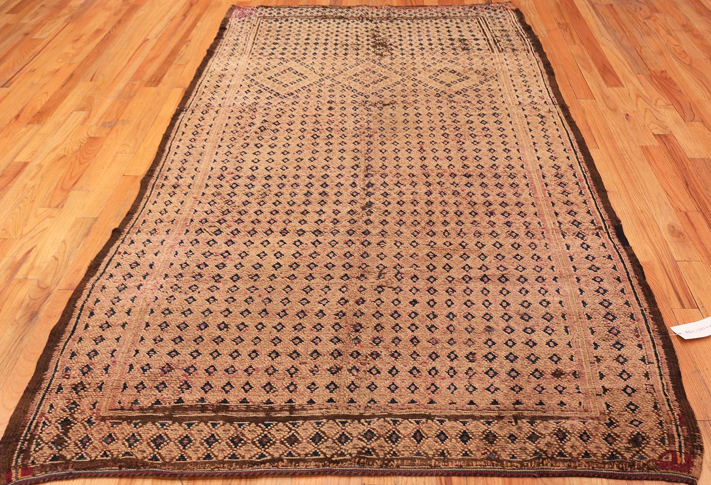 Vintage Brown Geometric Moroccan Rug. 5 ft 9 in x 10 ft For Sale 1
