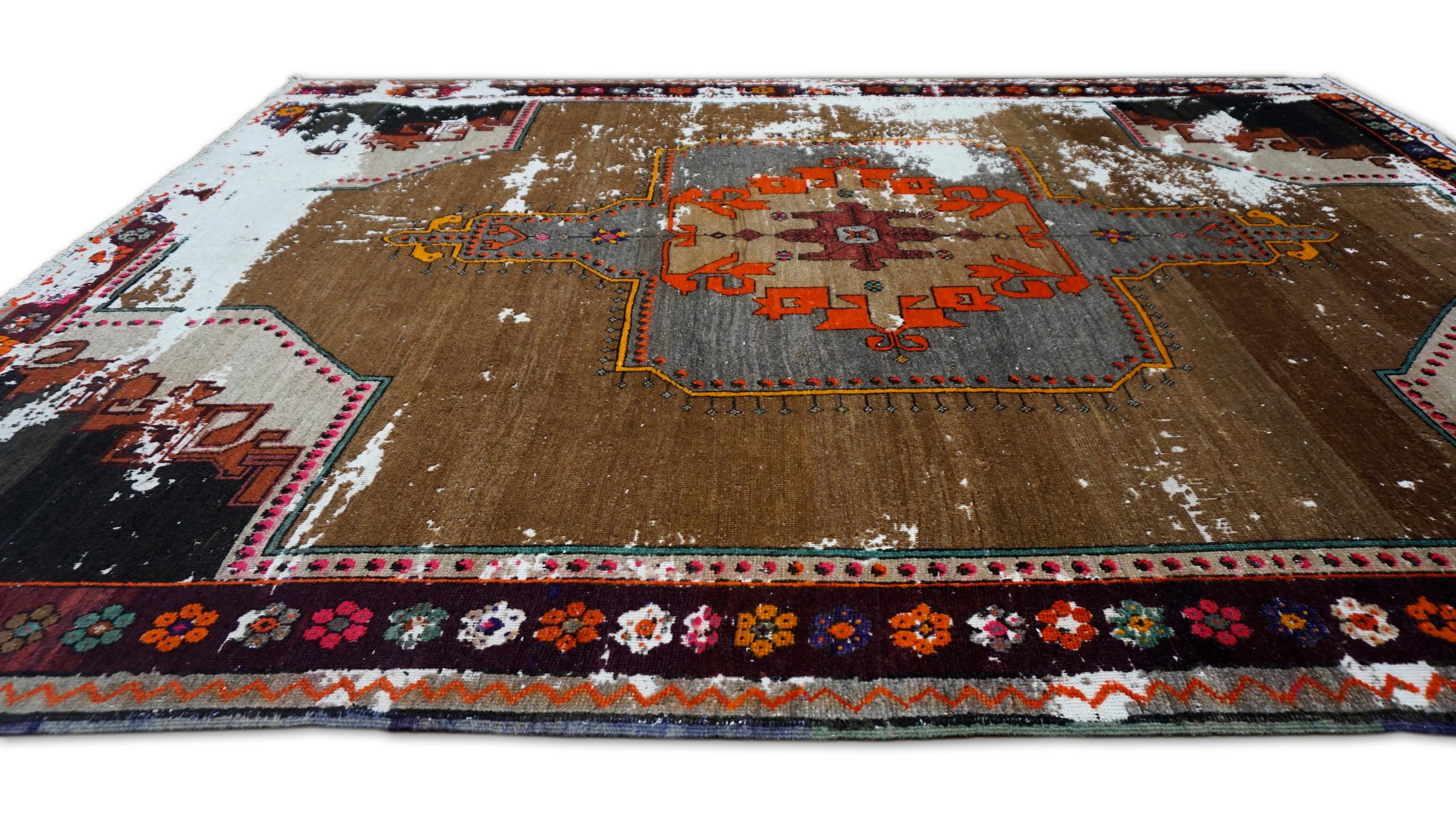 Lana Tappeto Yörük con motivo geometrico marrone vintage 8'10''x11'6'' in vendita