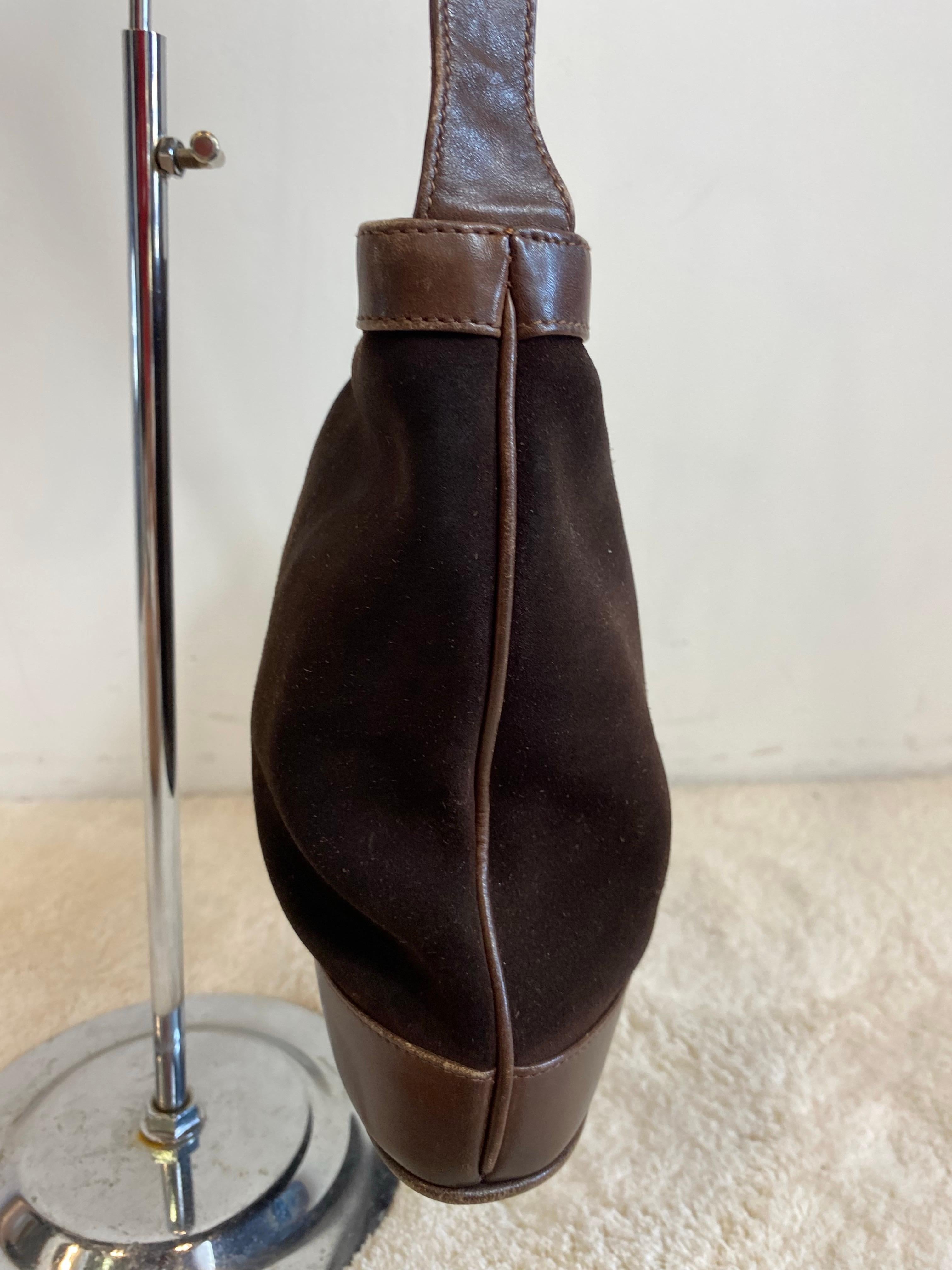 Bolso vintage marrón de Gucci. en venta 3