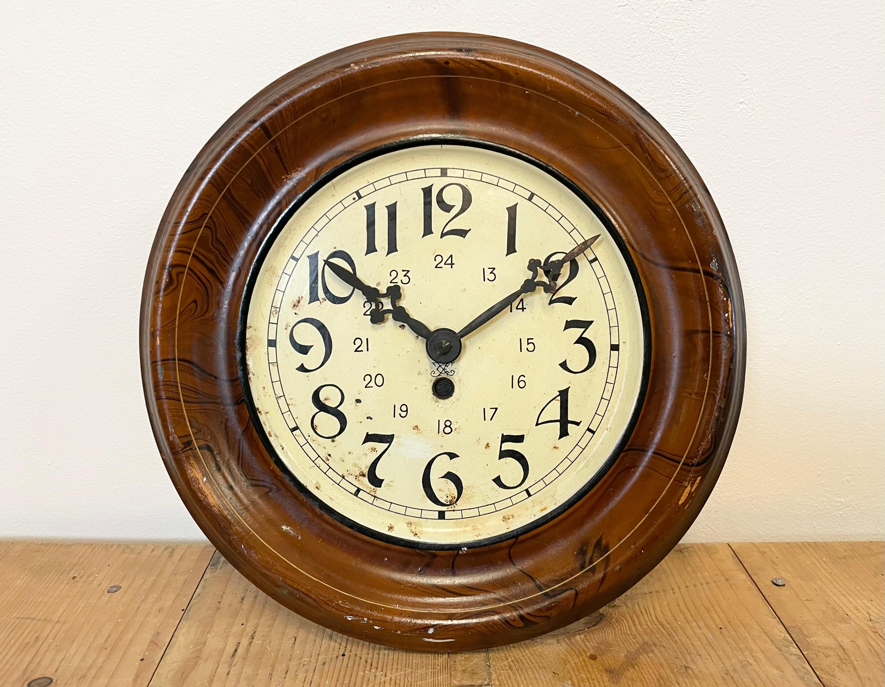 Vintage Brown Iron Clock, 1930s For Sale 1