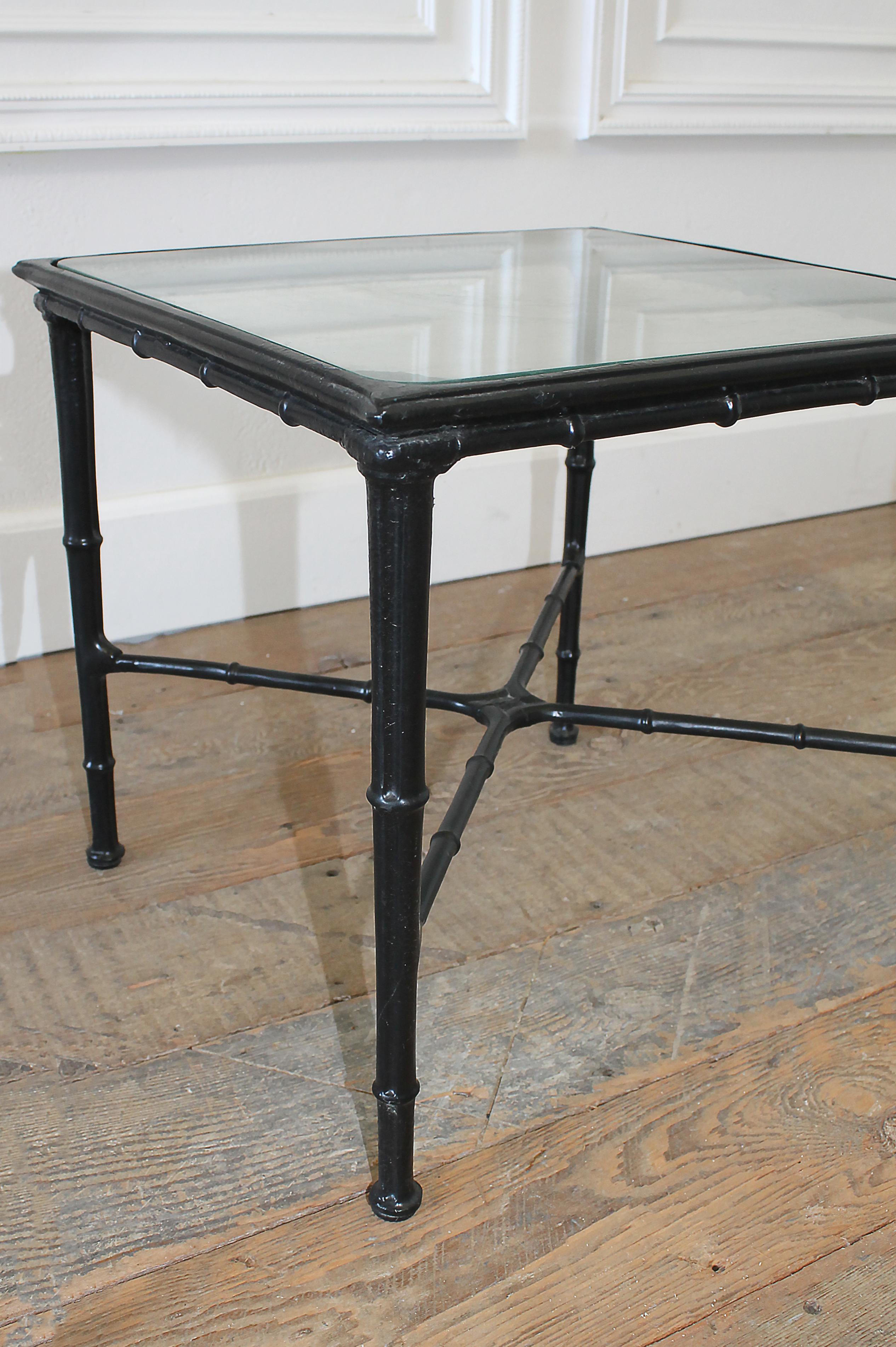 Vintage Brown Jordan Calcutta Side Tables, Pair In Good Condition In Old Town Orange, CA