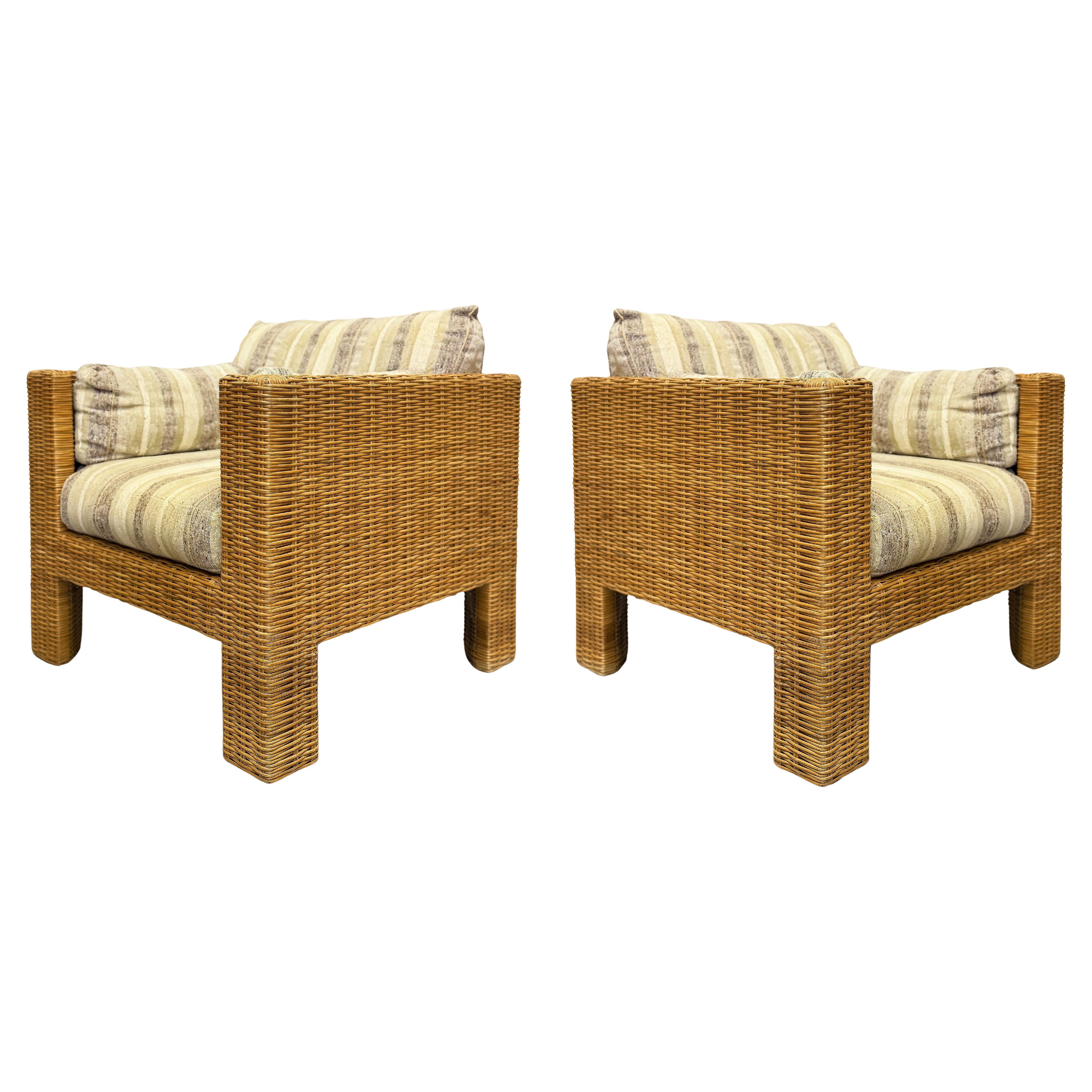 Vintage Brown Jordan Woven Cube Club Chairs Paar mit Kissen, markiert im Angebot