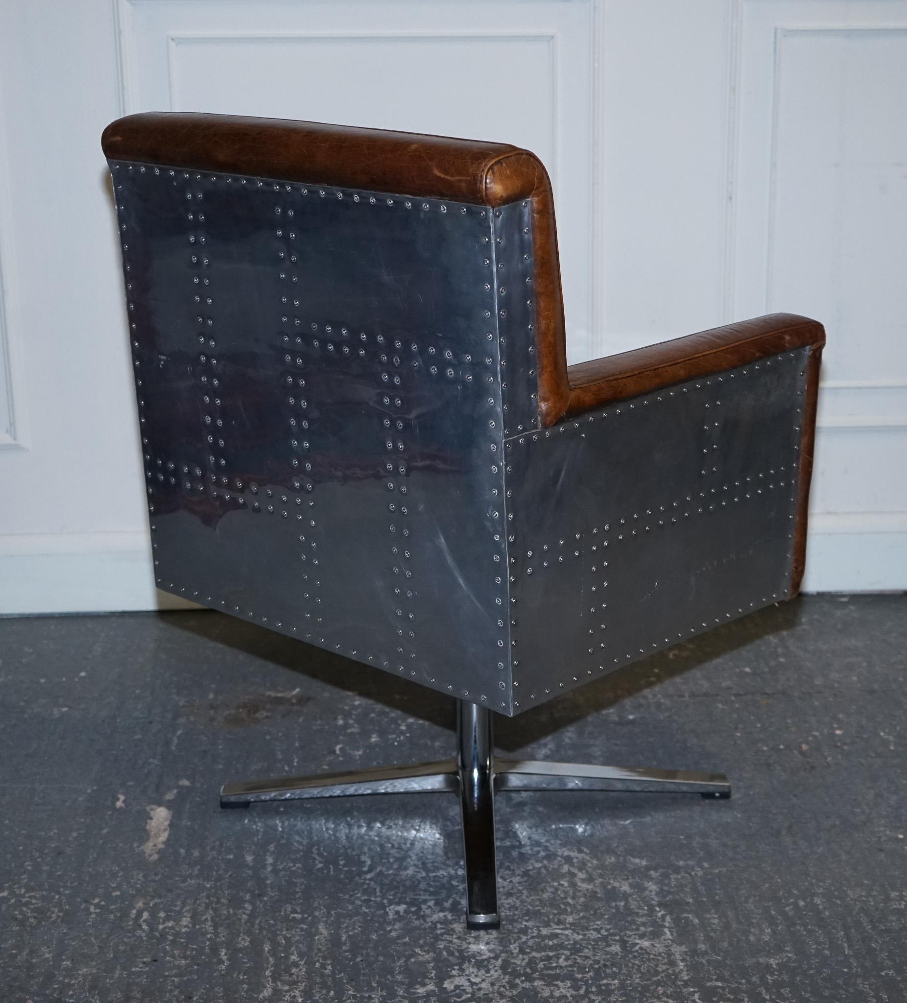 VINTAGE BROWN LEATHER AVIATOR METAL SWIVEL OFFICE CAPTAINS ARMCHAiR For Sale 4