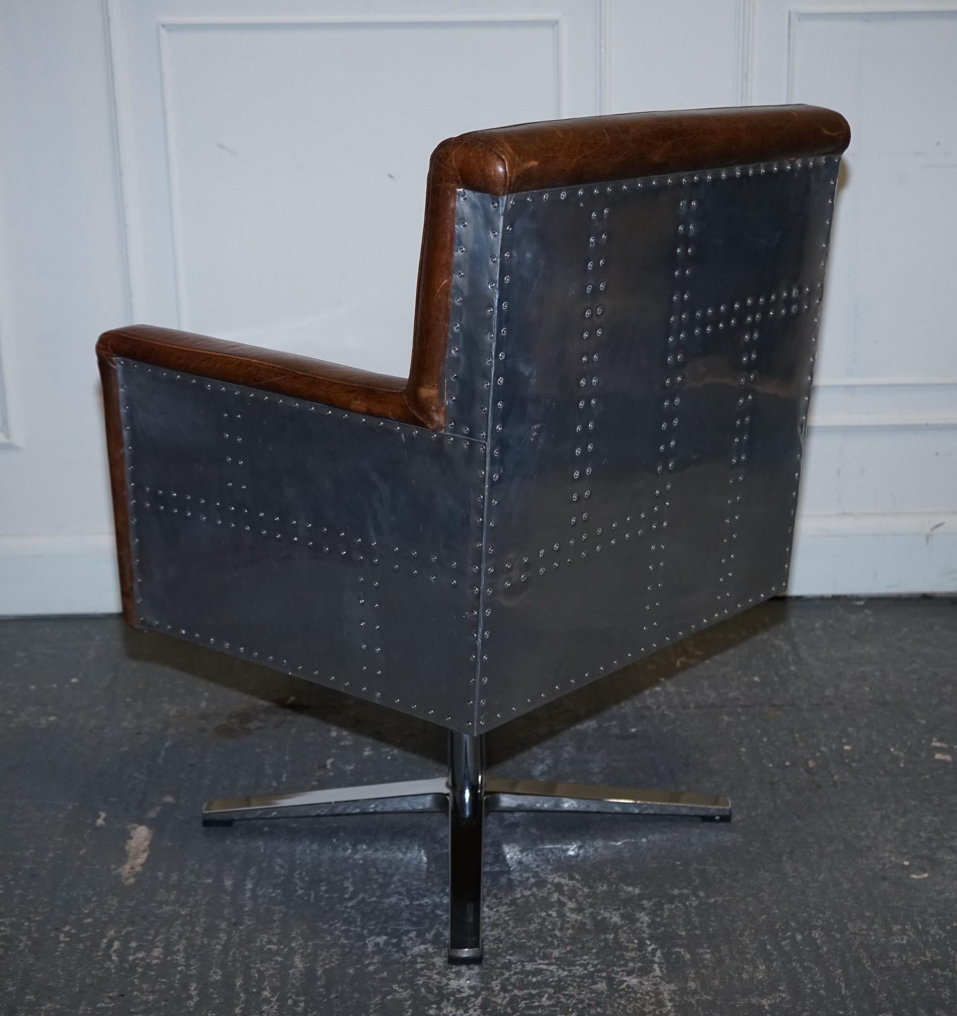 VINTAGE BROWN LEATHER AVIATOR METAL SWIVEL OFFICE CAPTAINS ARMCHAiR For Sale 6
