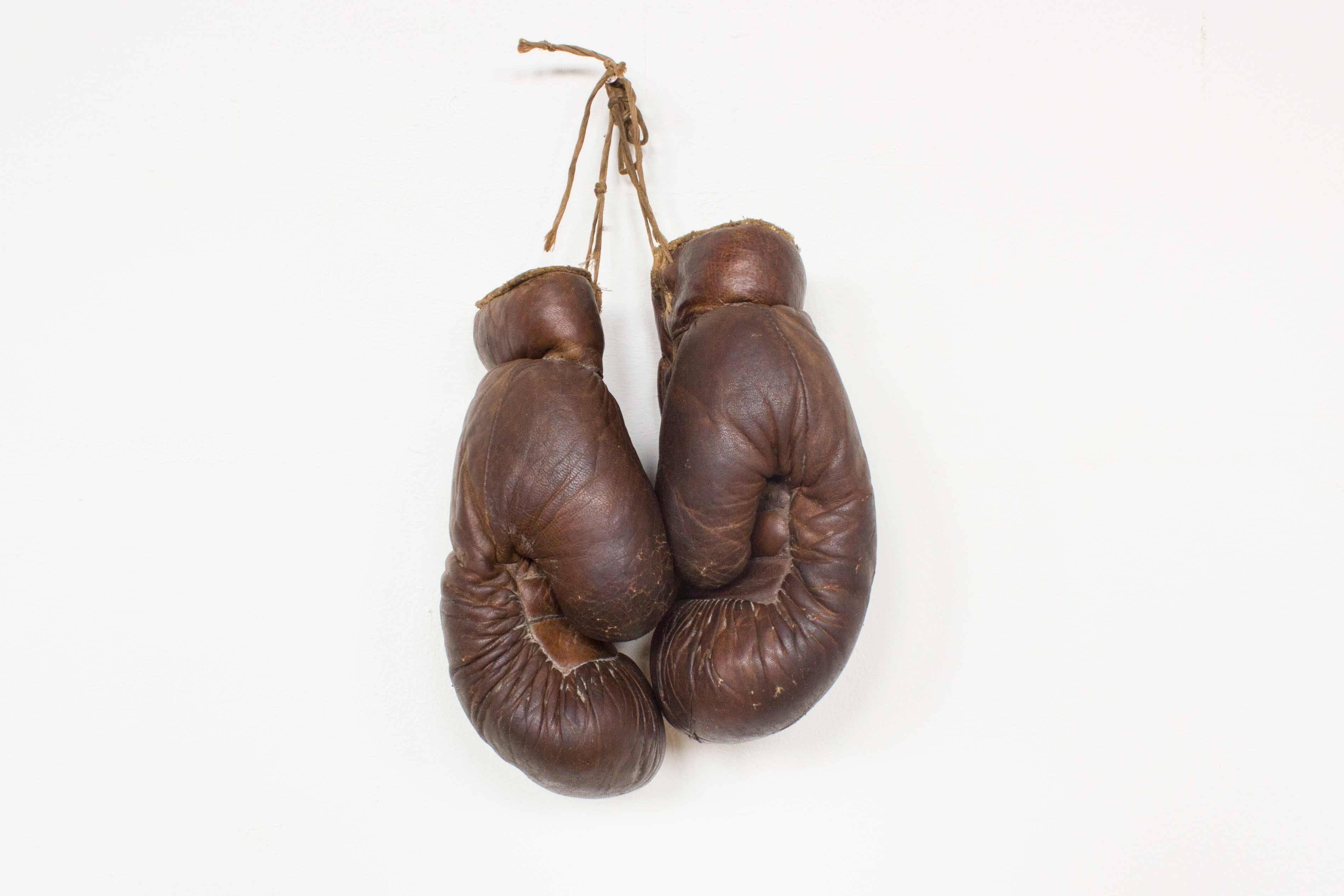 1950s boxing gloves