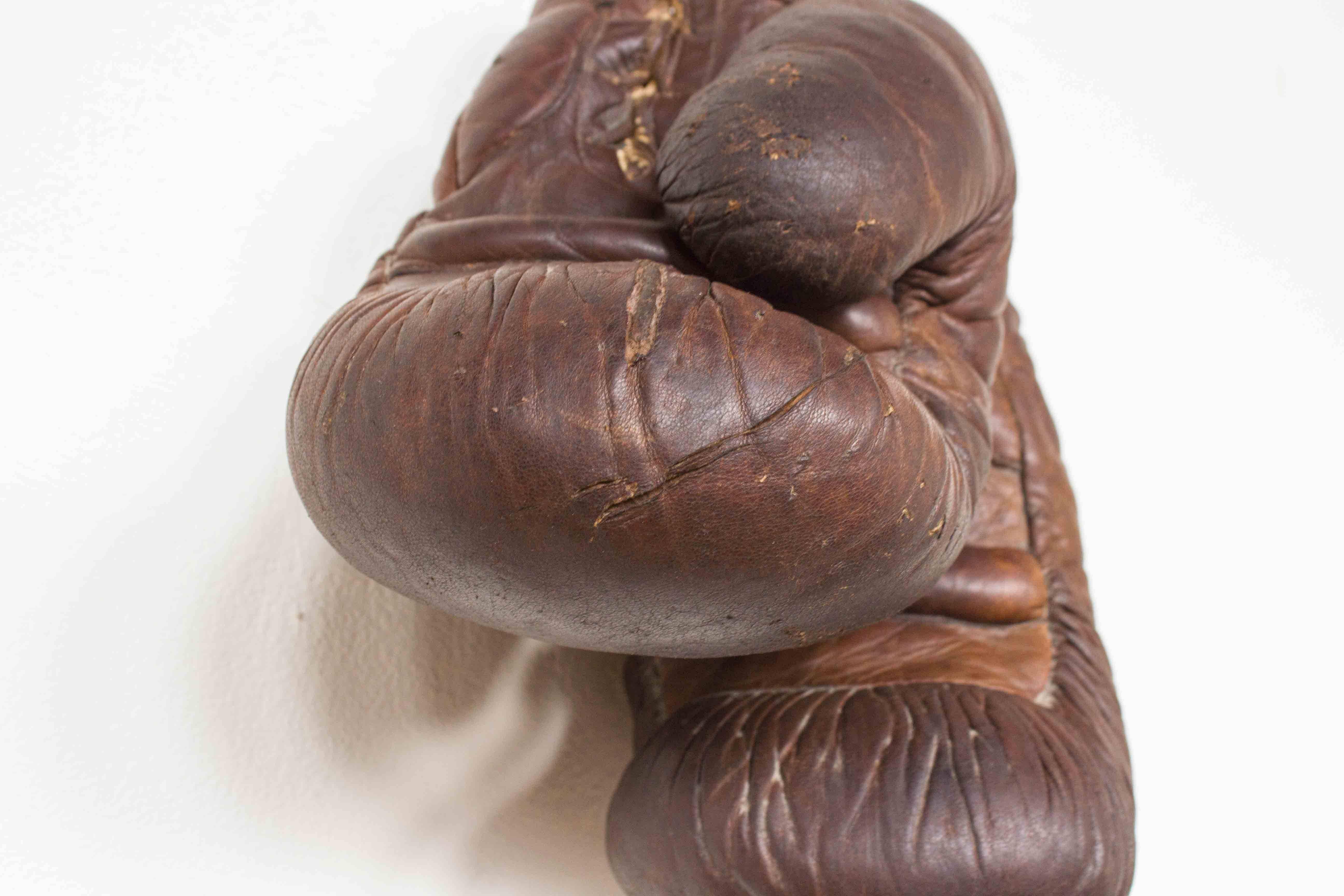 1950 boxing gloves