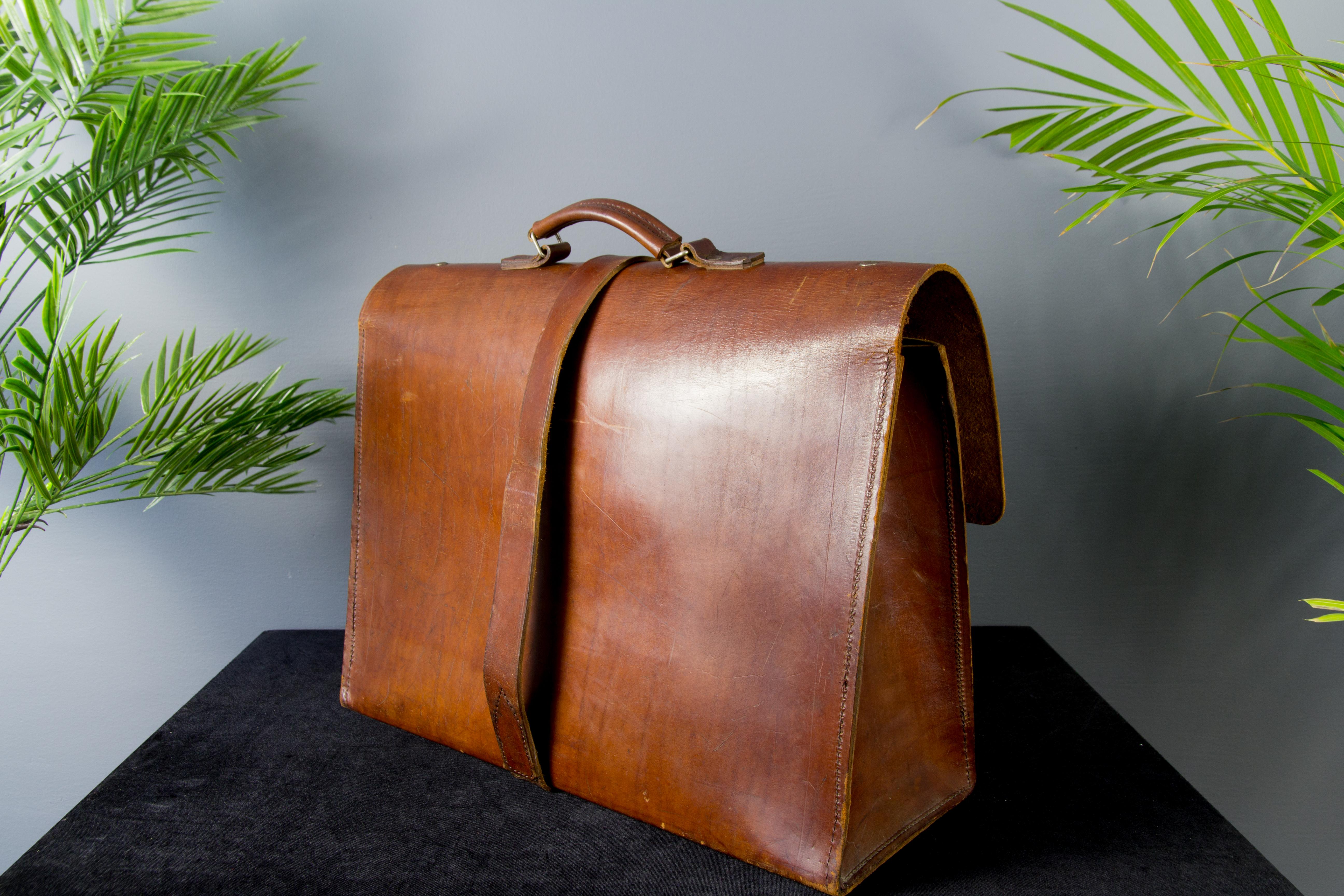 Vintage Brown Leather Briefcase Bag with Cheney Locks 7