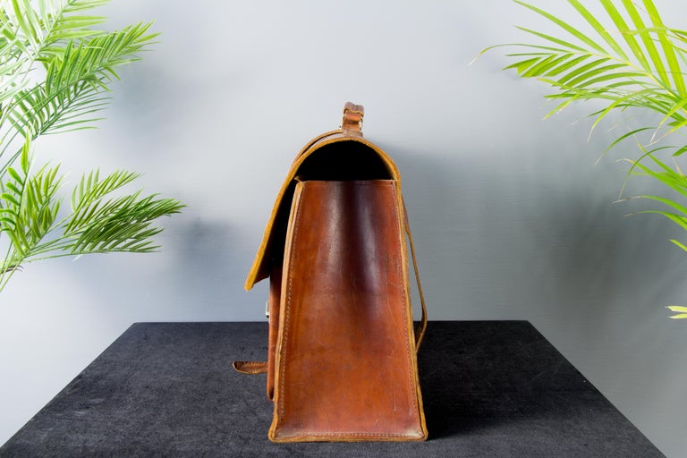 Vintage Brown Leather Briefcase Bag with Cheney Locks For Sale at 1stDibs