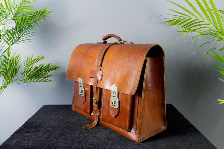 Vintage Brown Leather Briefcase Bag with Cheney Locks For Sale at 1stdibs