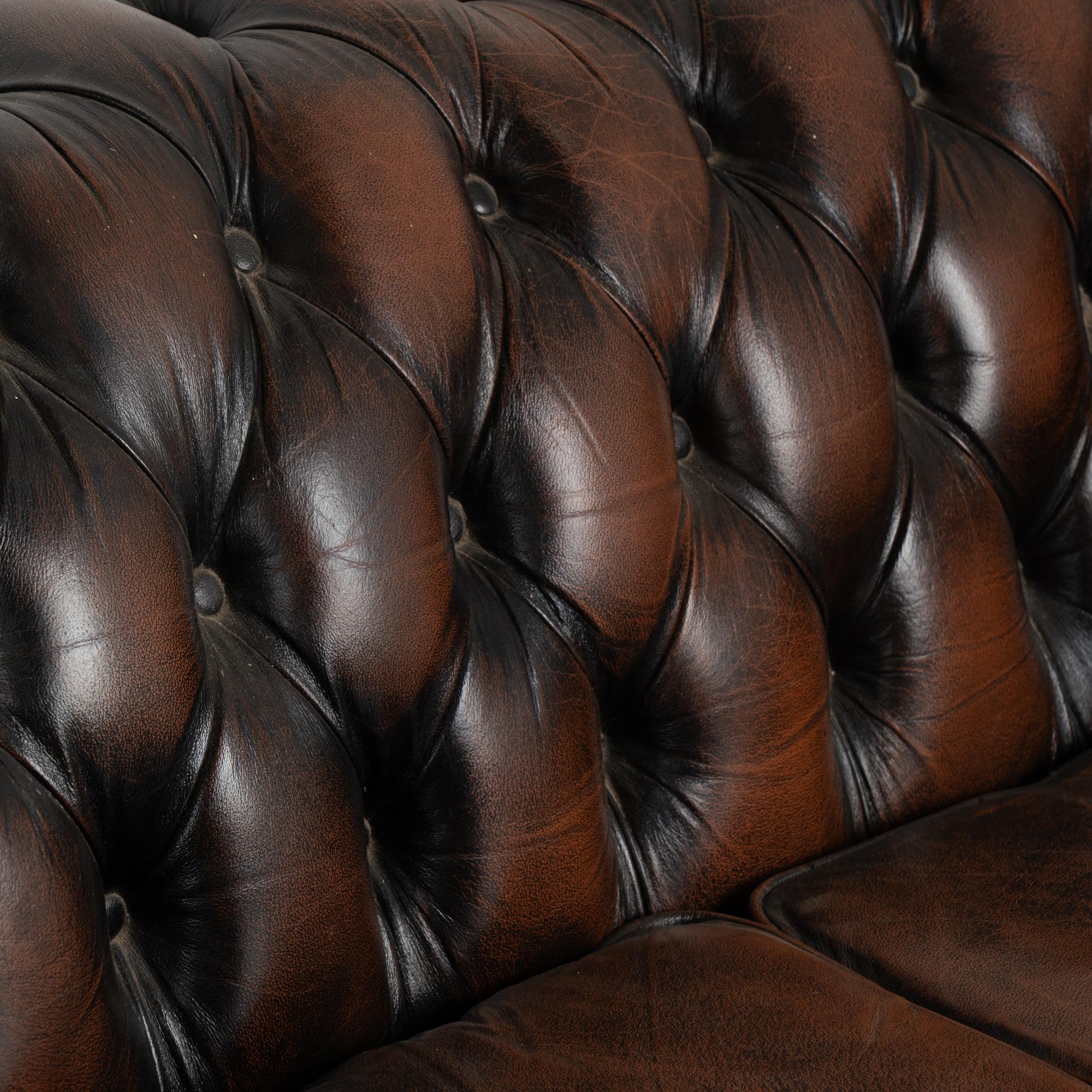 Vintage Brown Leather Chesterfield 3 Seat and 2 Seat Sofa Set, circa 1970-80 6
