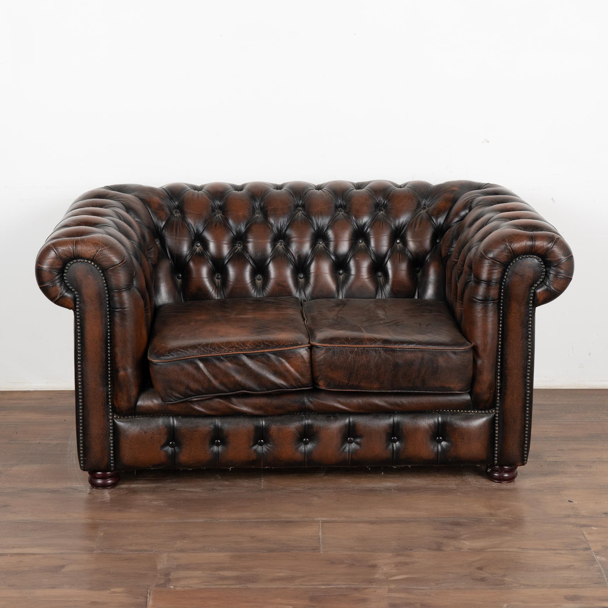 Vintage Brown Leather Chesterfield 3 Seat and 2 Seat Sofa Set, circa 1970-80 1