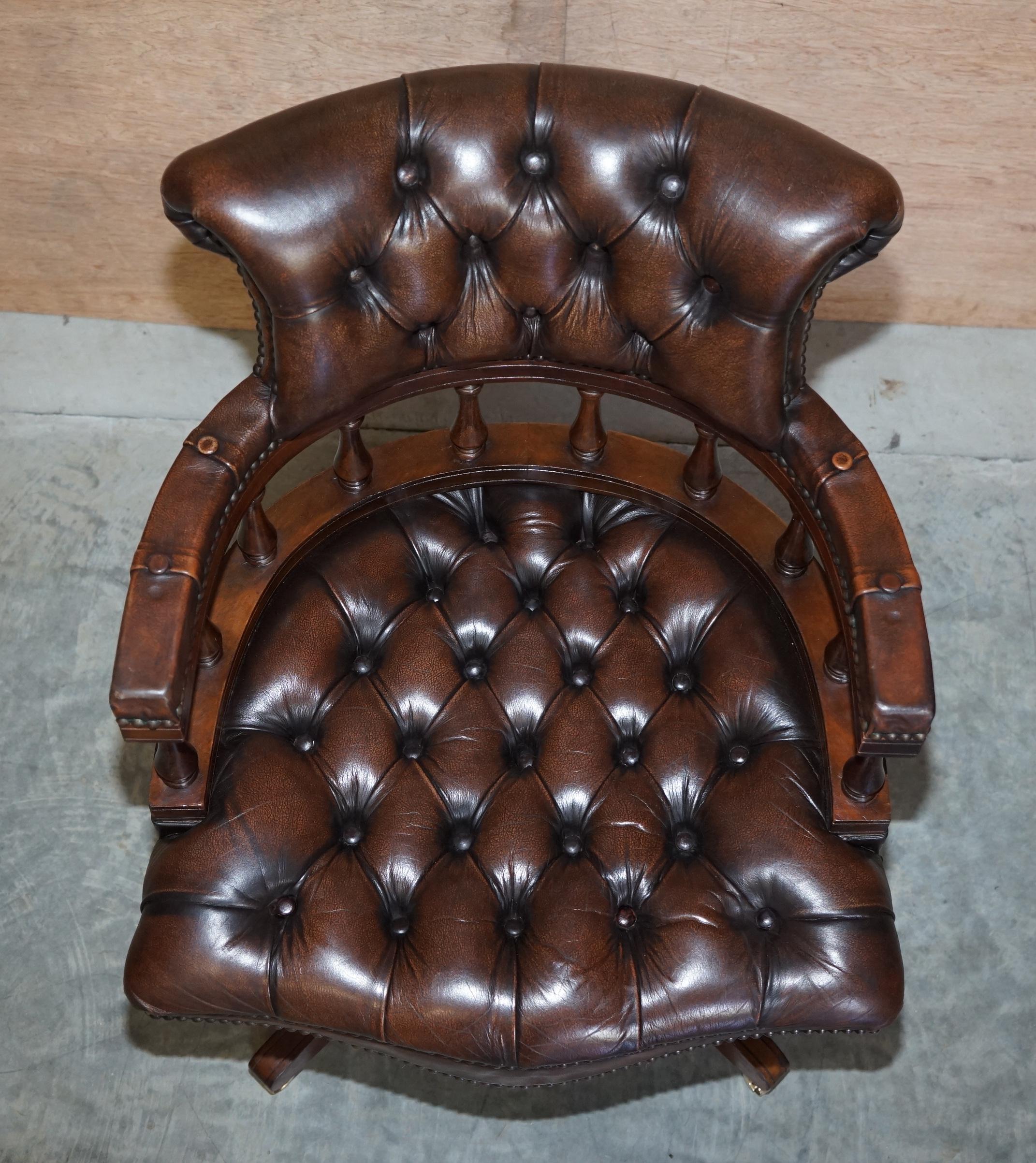vintage captains chair