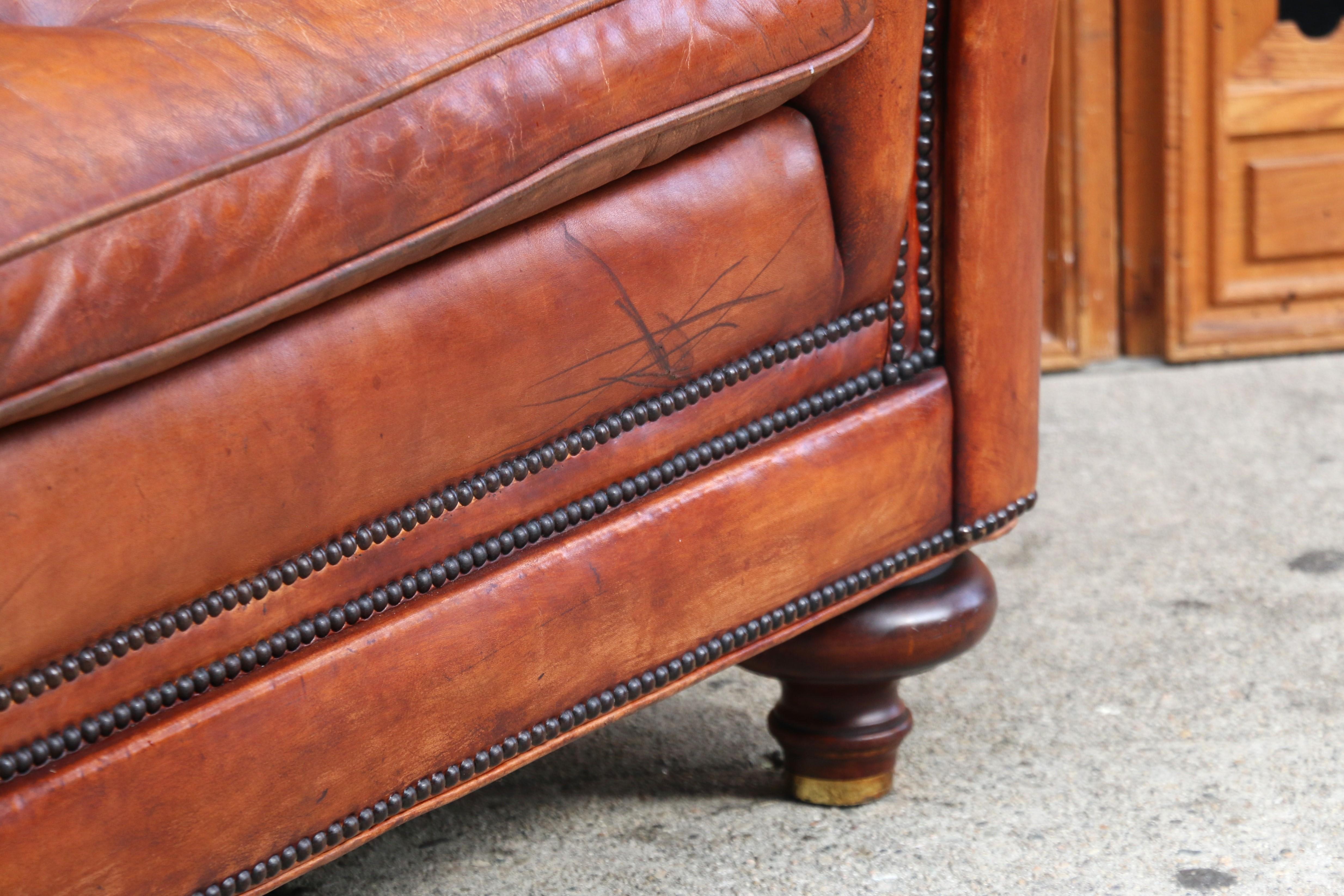 Vintage Brown Leder Chesterfield Sofa von Baker Möbel, CIRCA 1950's im Angebot 7