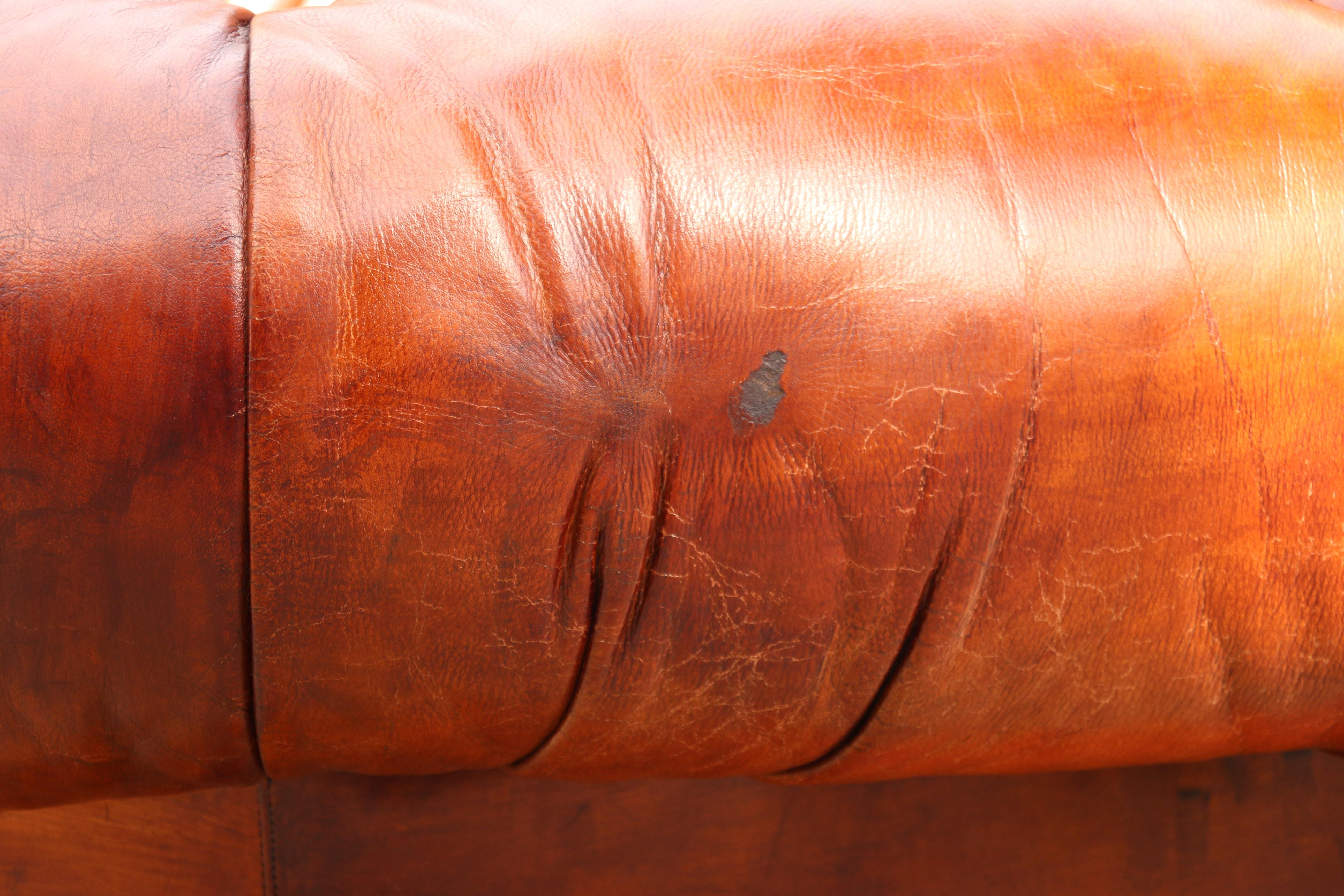 Vintage Brown Leder Chesterfield Sofa von Baker Möbel, CIRCA 1950's im Angebot 2