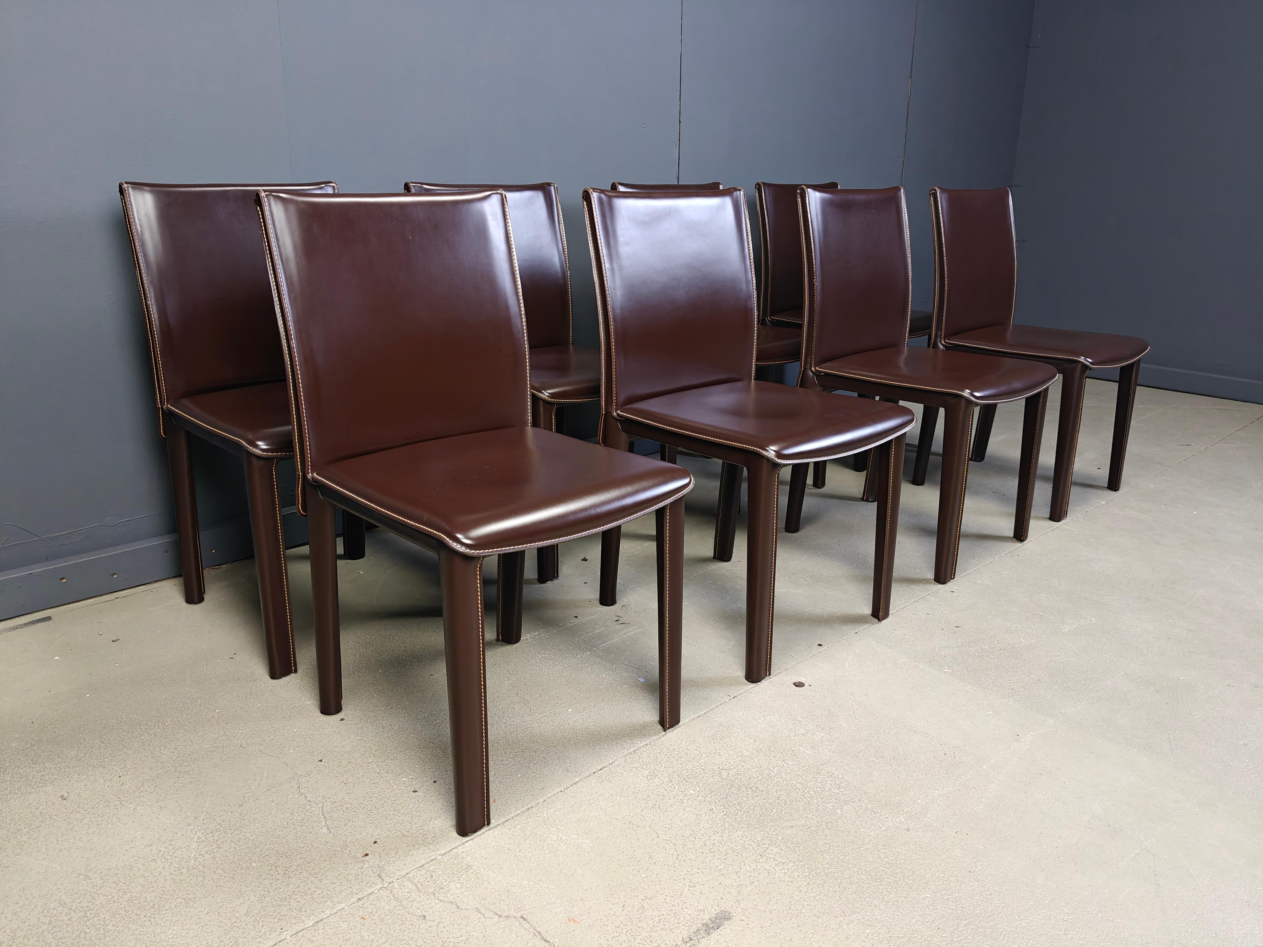 Sedie da pranzo in pelle marrone vintage di Arper italia, anni '80 - set di 8 in vendita 2