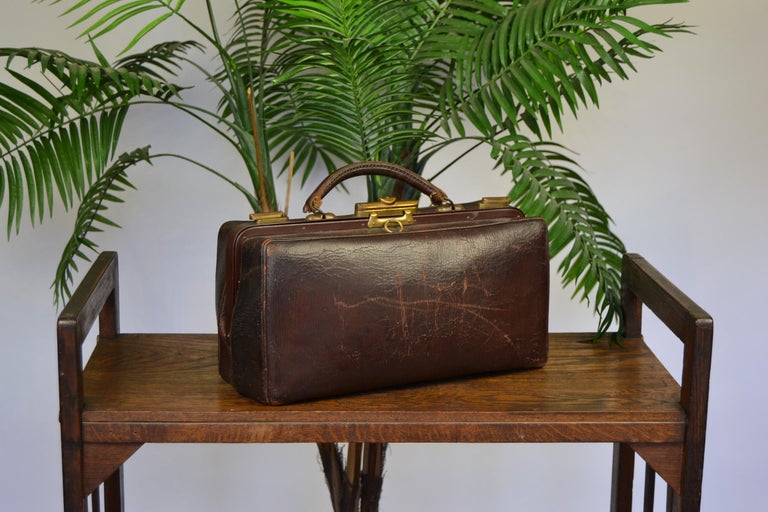 Vintage Brown Leather Doctor&#39;s Bag with Brass Lockers For Sale at 1stdibs