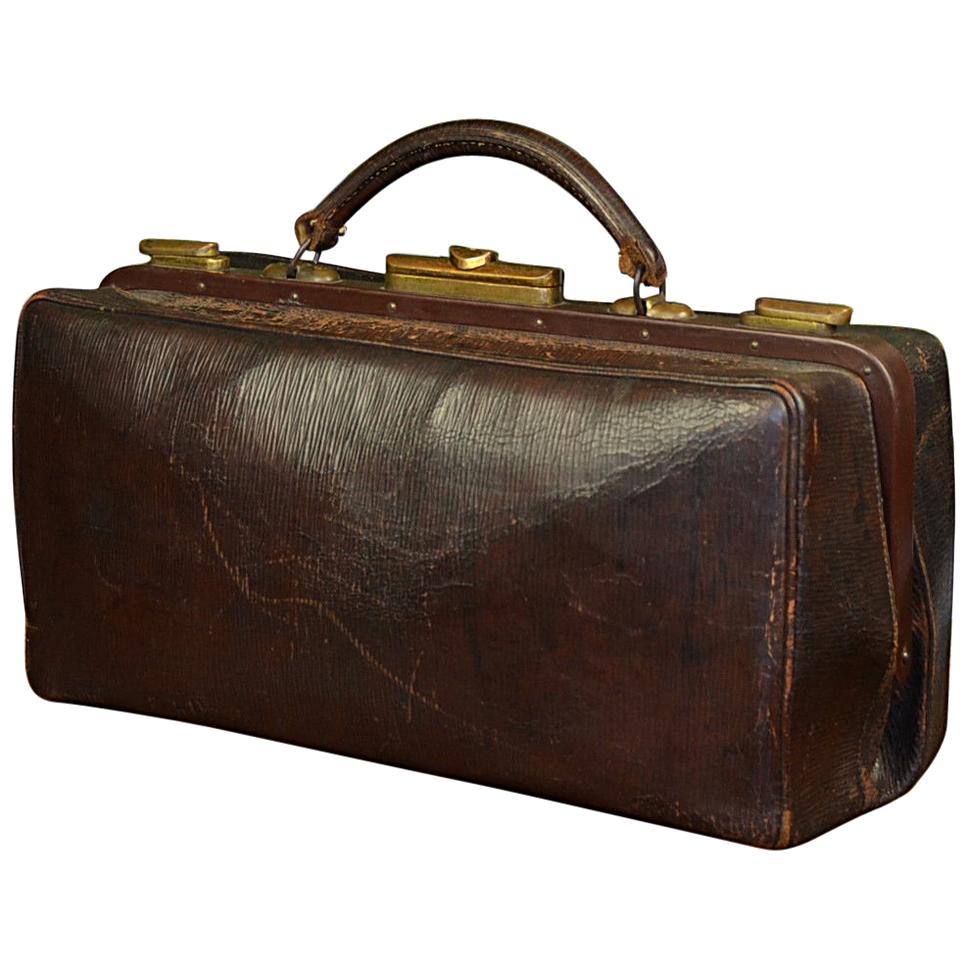 Vintage Brown Leather Doctor's Bag with Brass Lockers For Sale at 1stDibs
