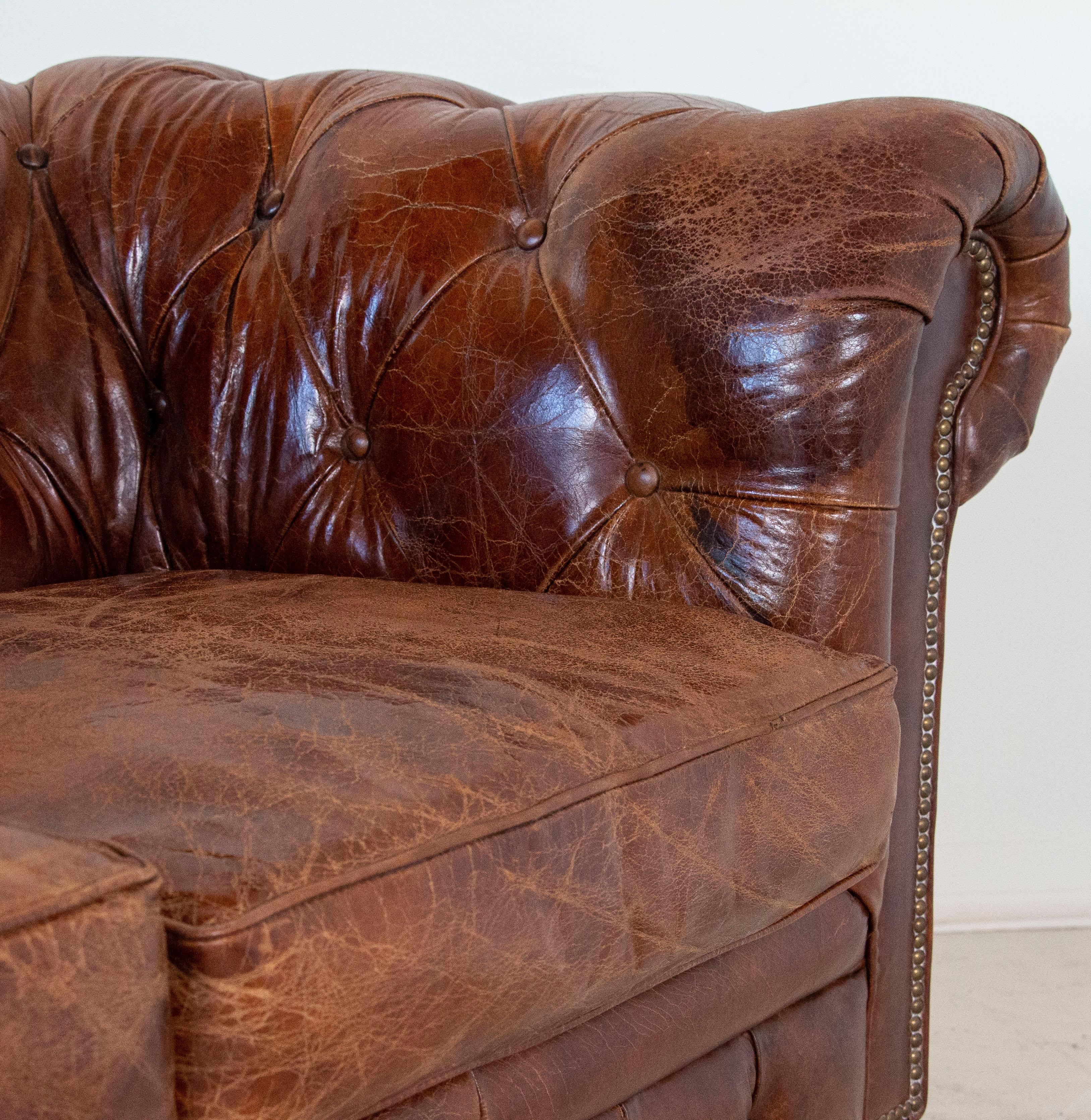 The unique appeal of vintage leather over something new is difficult to describe, but it is the deeper patina that comes slowly over time that creates the depth of character in a wonderful leather sofa such as this one. Added to the classic style of