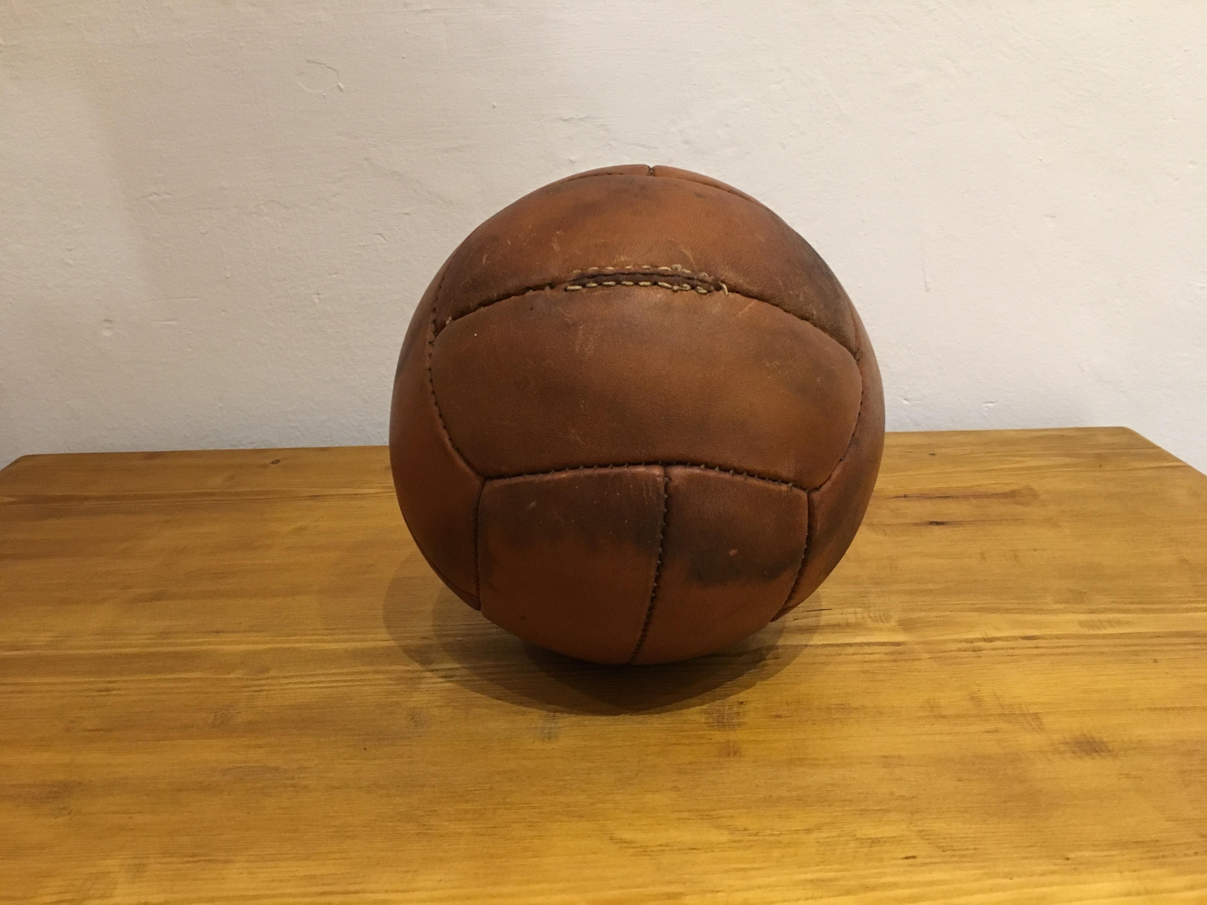 Czech Vintage Brown Leather Medicine Ball, 1kg, 1930s For Sale