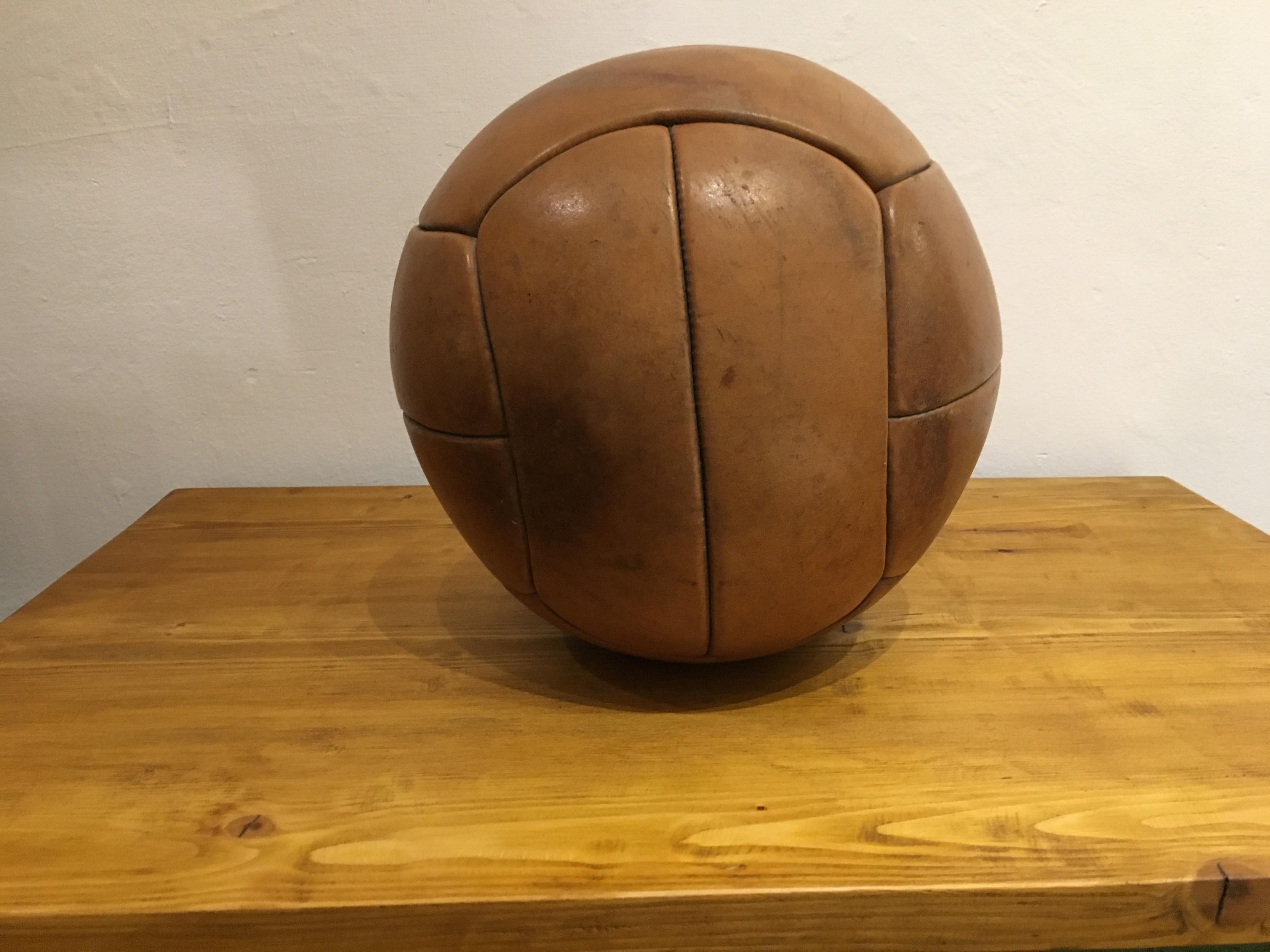 20th Century Vintage Brown Leather Medicine Ball, 3kg, 1930s For Sale