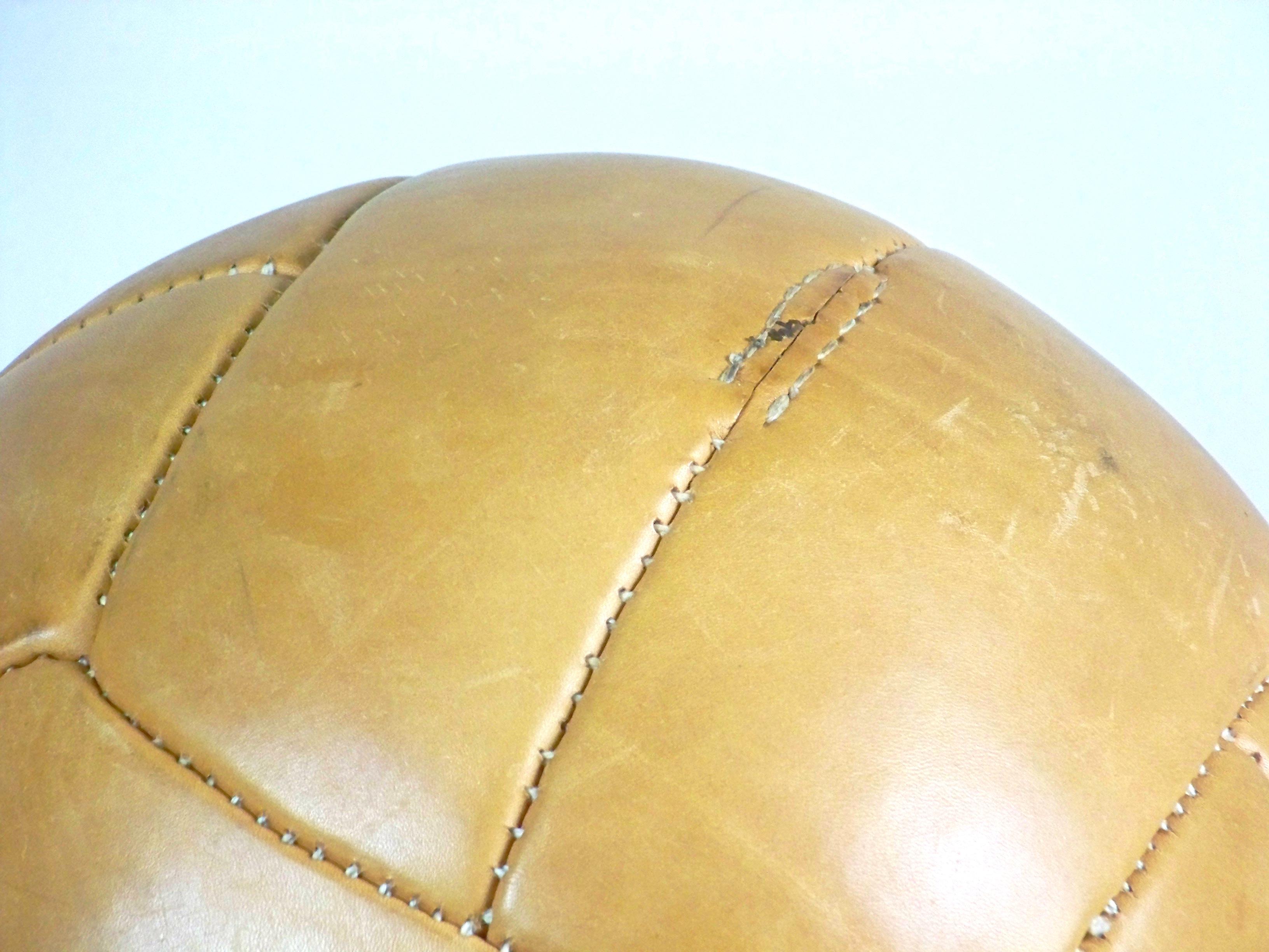 Tchèque Ballon de médecine en cuir Brown - 4, 5kg - 1960s  en vente