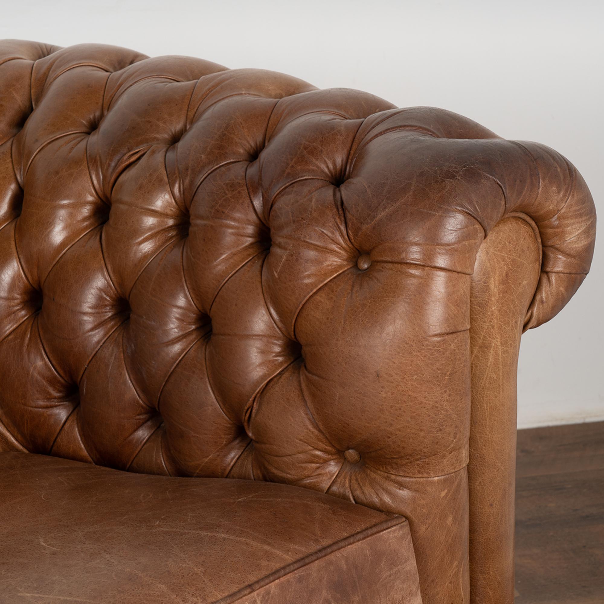 Vintage Brown Leather Three Seat Chesterfield Sofa, Denmark circa 1960-70 For Sale 1